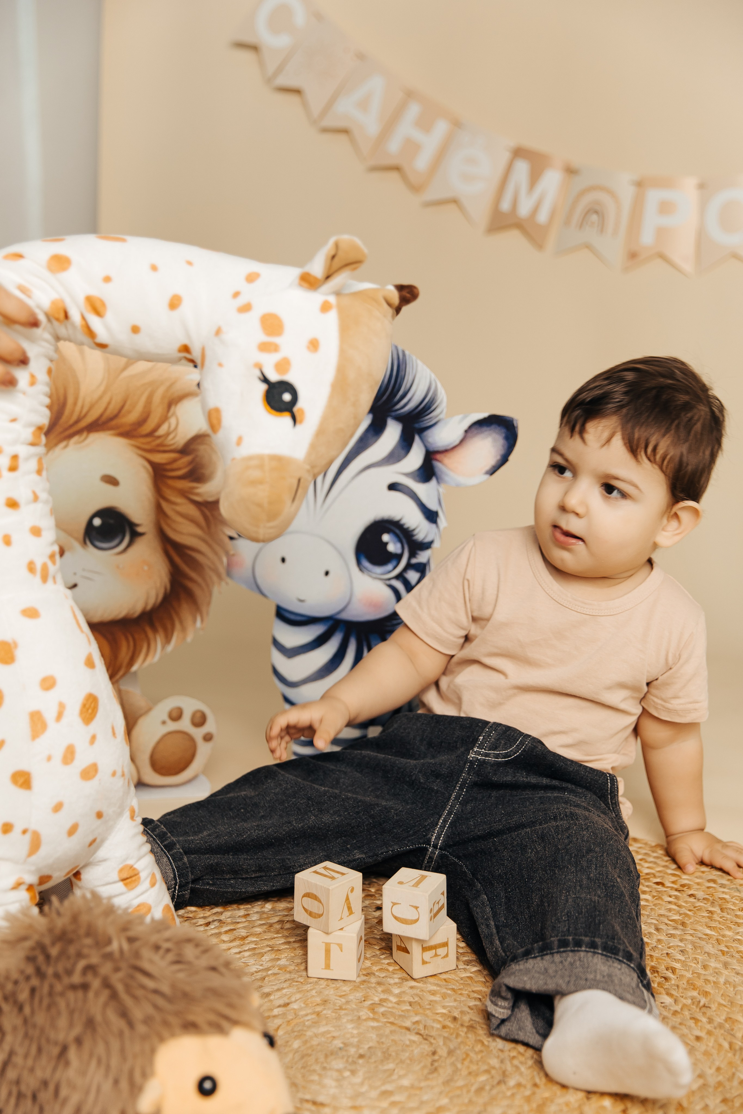 Детское день рождение в фотостудии. Свадебный фотограф Кропоткин Краснодар