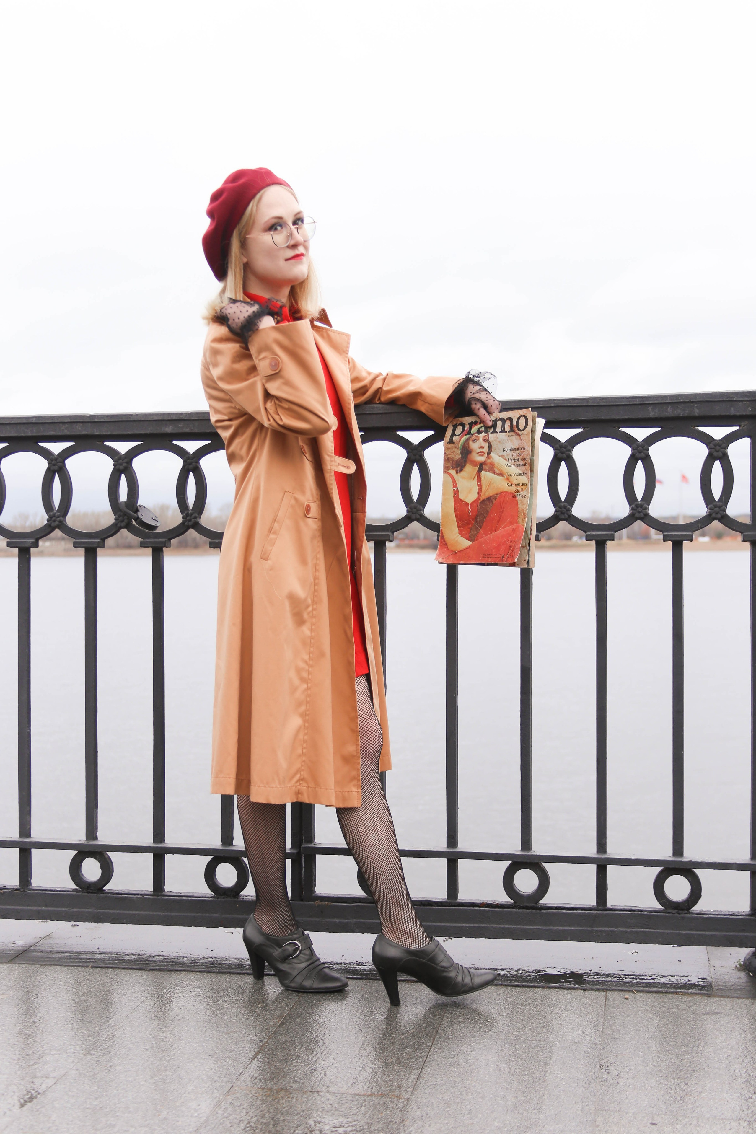 Маша на набережной. Фотограф Пермь. Фотосессия в фотостудии Перми и на свежем воздухе