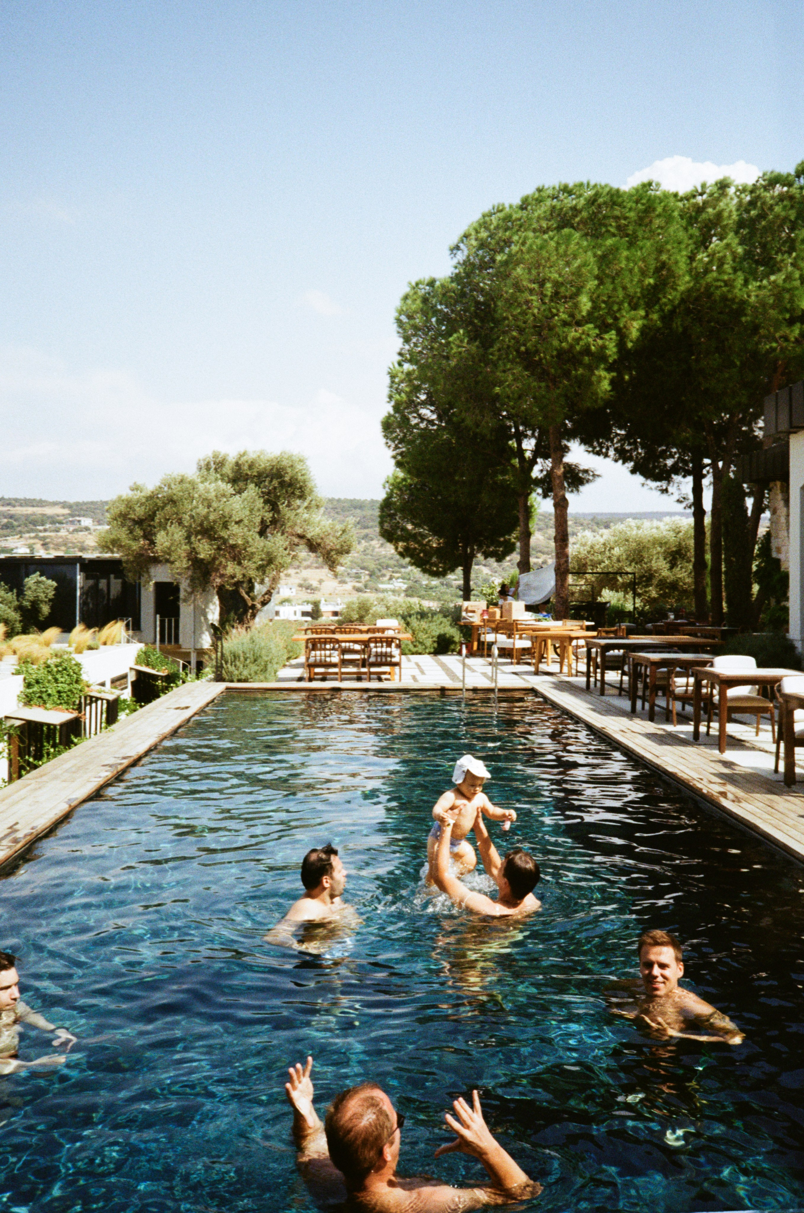 Sunshine in Izmir. Wedding & Documentary Photographer based in Nuremberg — available across Europe & Turkey | Vitalii Nasonov