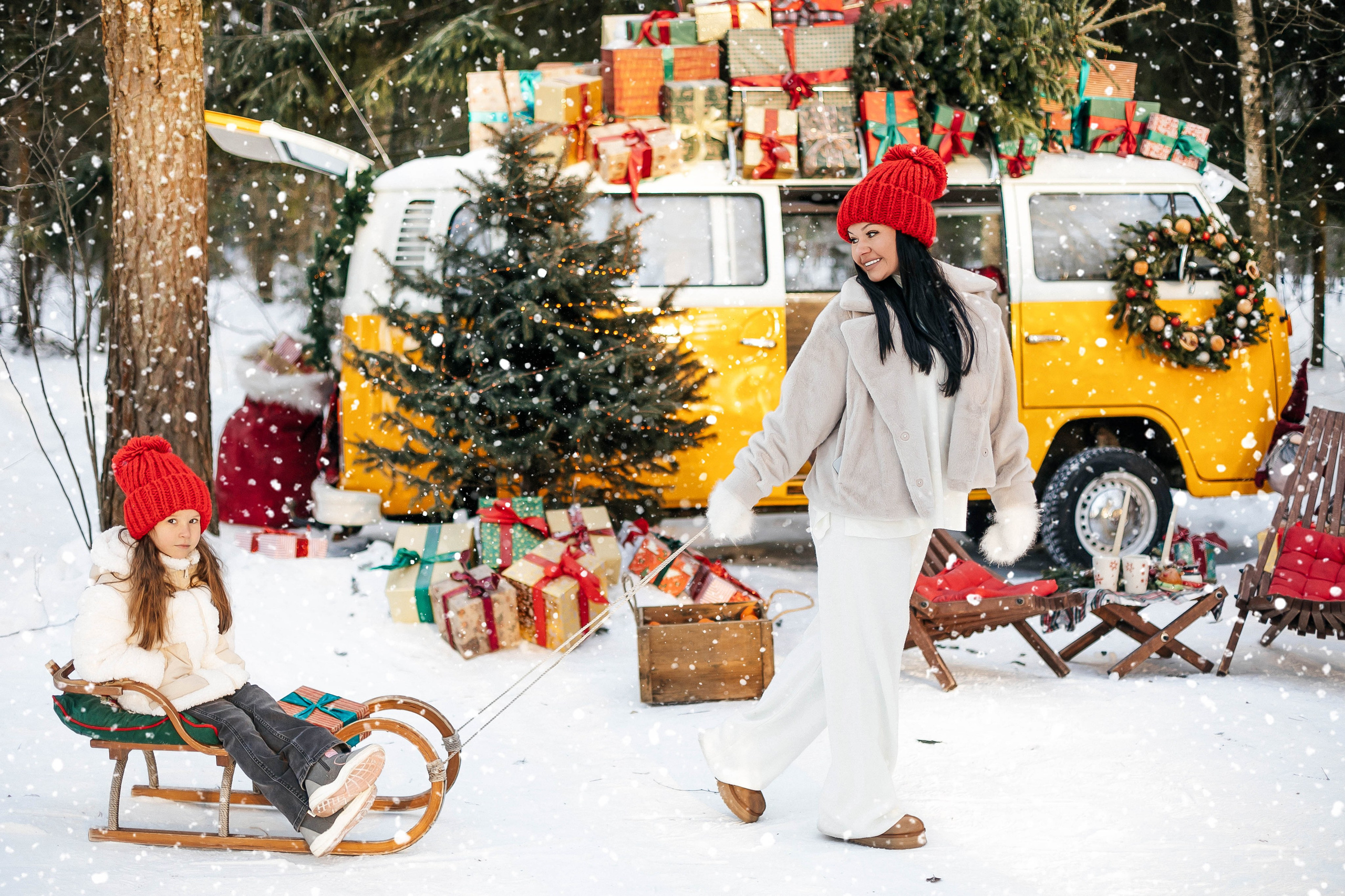 Новогодние фотосессии с ретро машинами. Фотопроекты, фотодни и фотосессии в Москве
