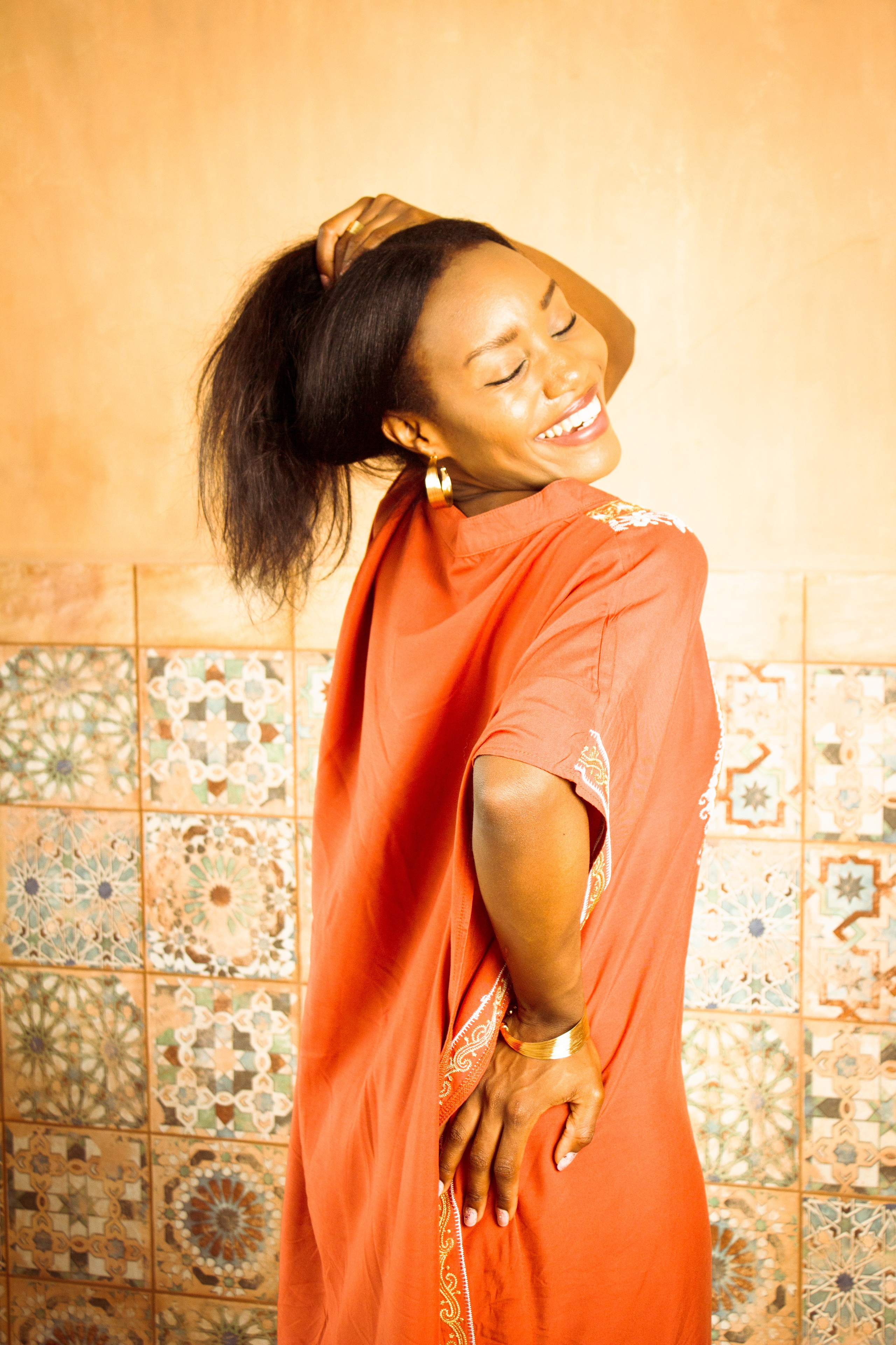 African style portrait, Morocco, studio photos, woman portrait, портрет девушки в фотостудии, студийная съемка, фотограф Соня с Земли, студийная фотосессия в Москве, женский портрет, портрет в студии с мягким светом, профессиональная студийная съемка, Марокко, африканский стиль, этно, этнический, этническая, бохо, ethno, ethnic, boho, Африка, Africa, professional studio photoshoot