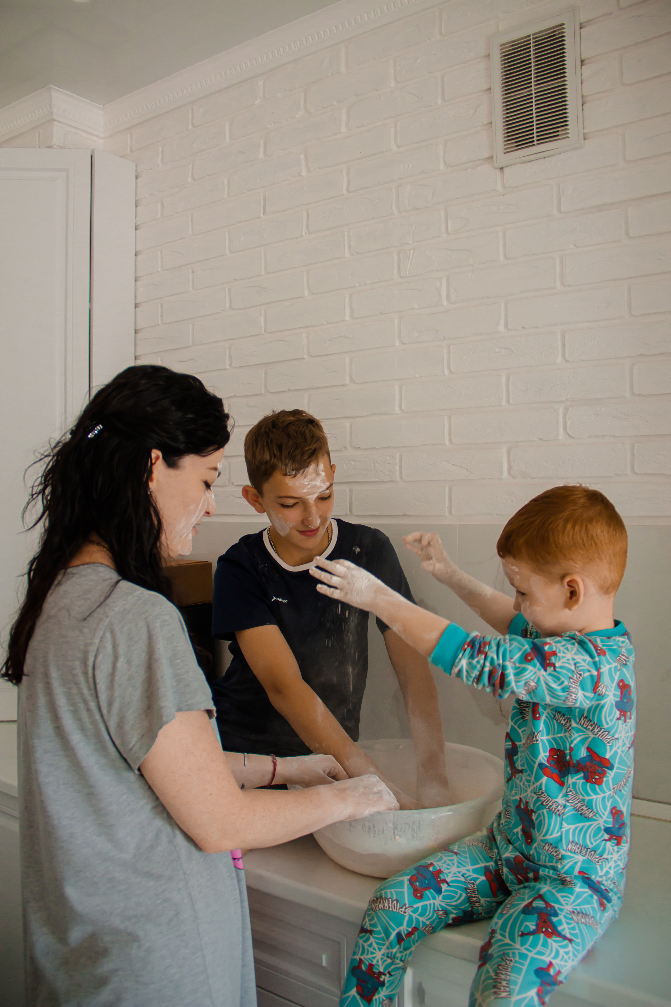 Даша/Ставрос/Артем