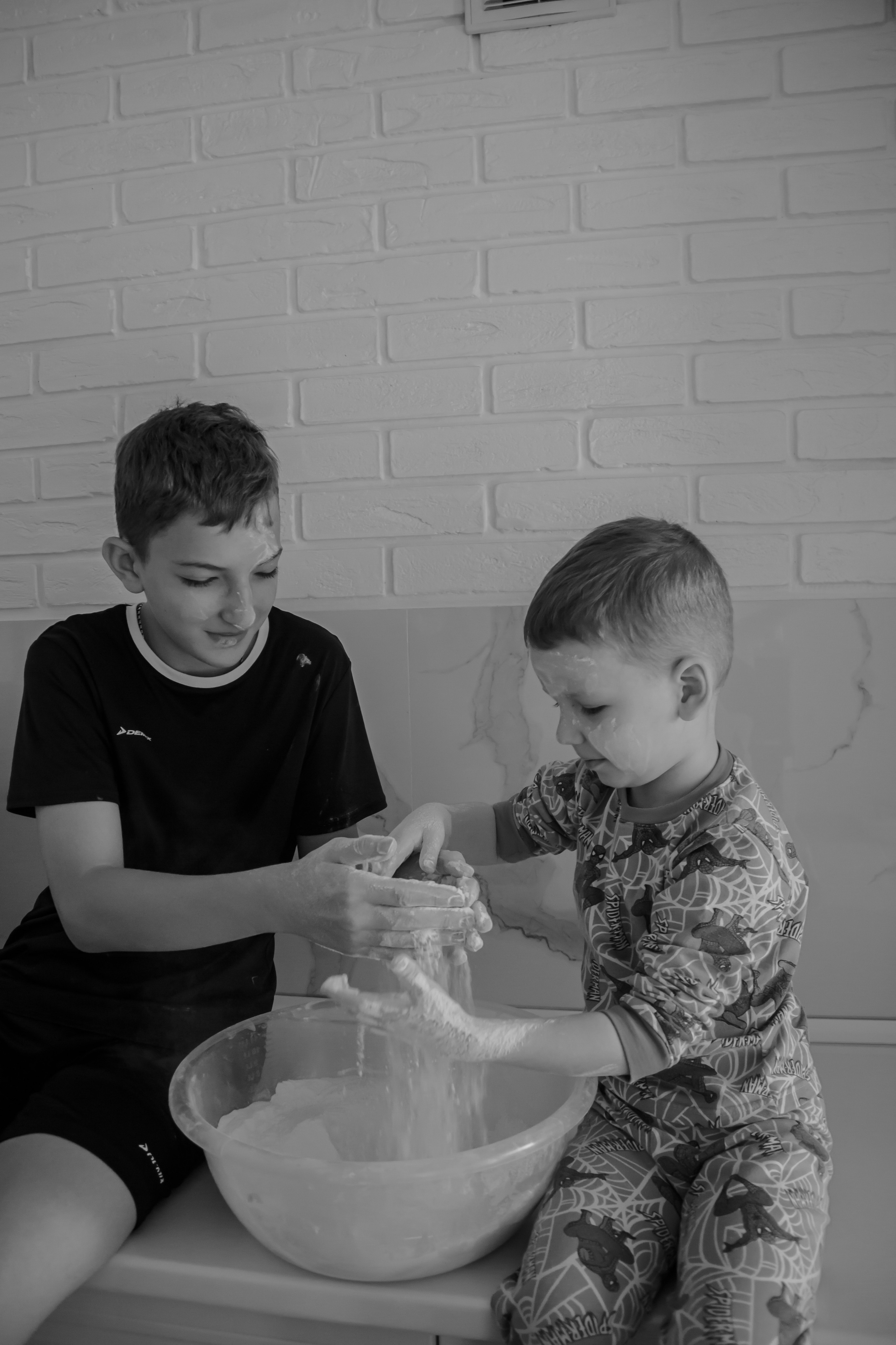 Даша/Ставрос/Артем