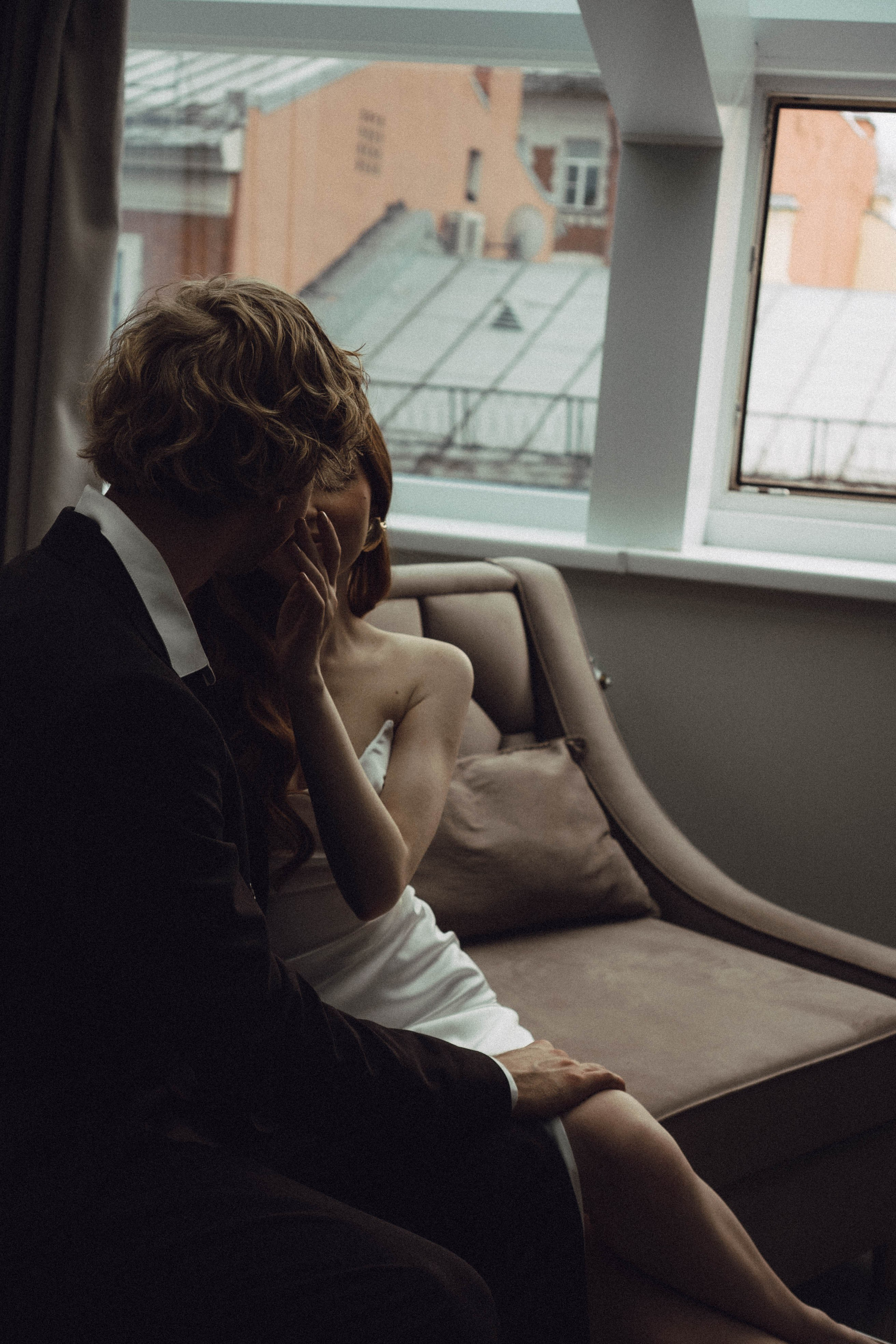 СВАДЕБНАЯ СЬЕМКА В ОТЕЛЕ. СБОРЫ ЖЕНИХА И НЕВЕСТЫ И ТАКЖЕ ТОР И ПОДГОТОВКА К ПРОГУЛКЕ. Профессиональный фотограф, Санкт-Петербург — Виктория Богомолова