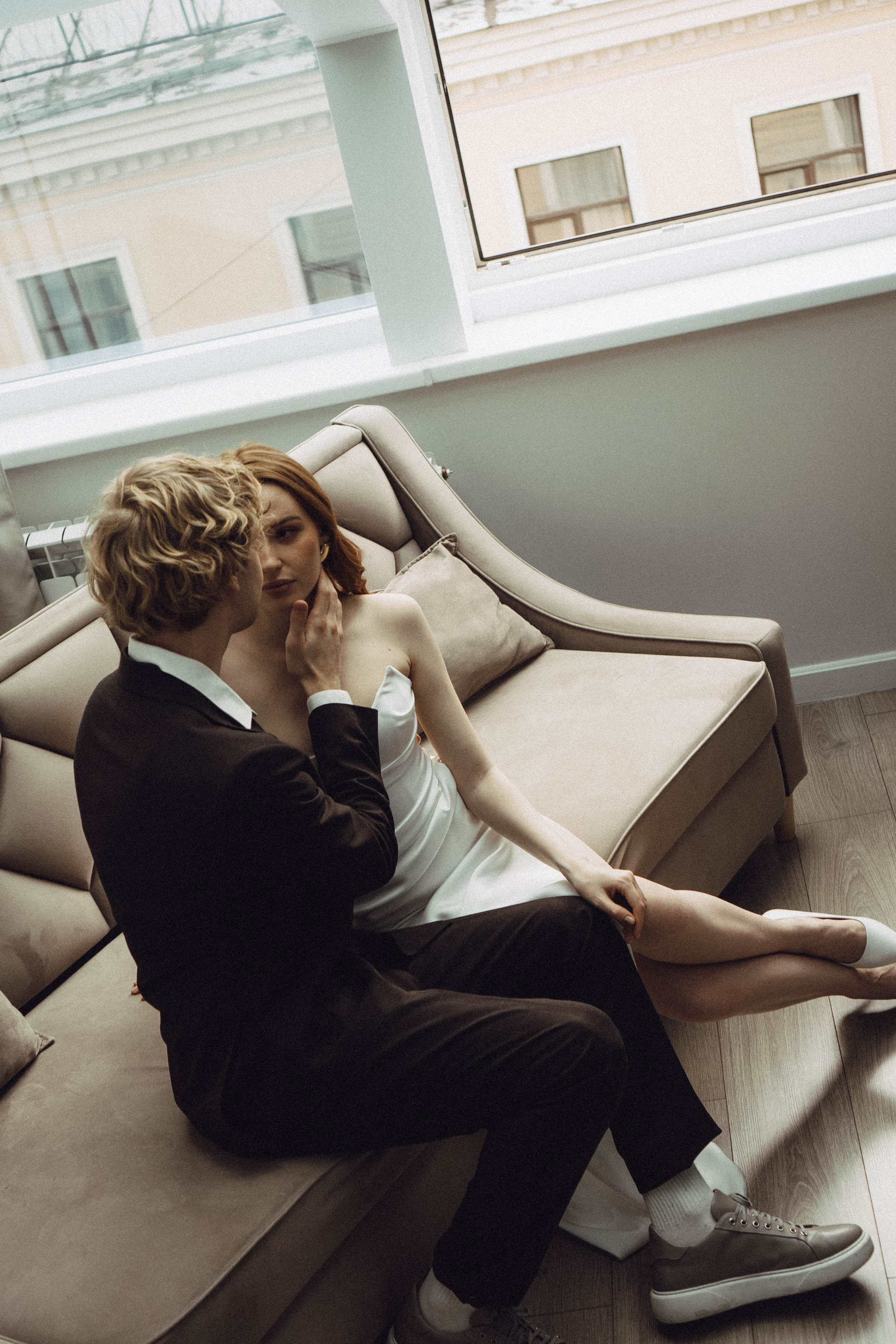 СВАДЕБНАЯ СЬЕМКА В ОТЕЛЕ. СБОРЫ ЖЕНИХА И НЕВЕСТЫ И ТАКЖЕ ТОР И ПОДГОТОВКА К ПРОГУЛКЕ. Профессиональный фотограф, Санкт-Петербург — Виктория Богомолова