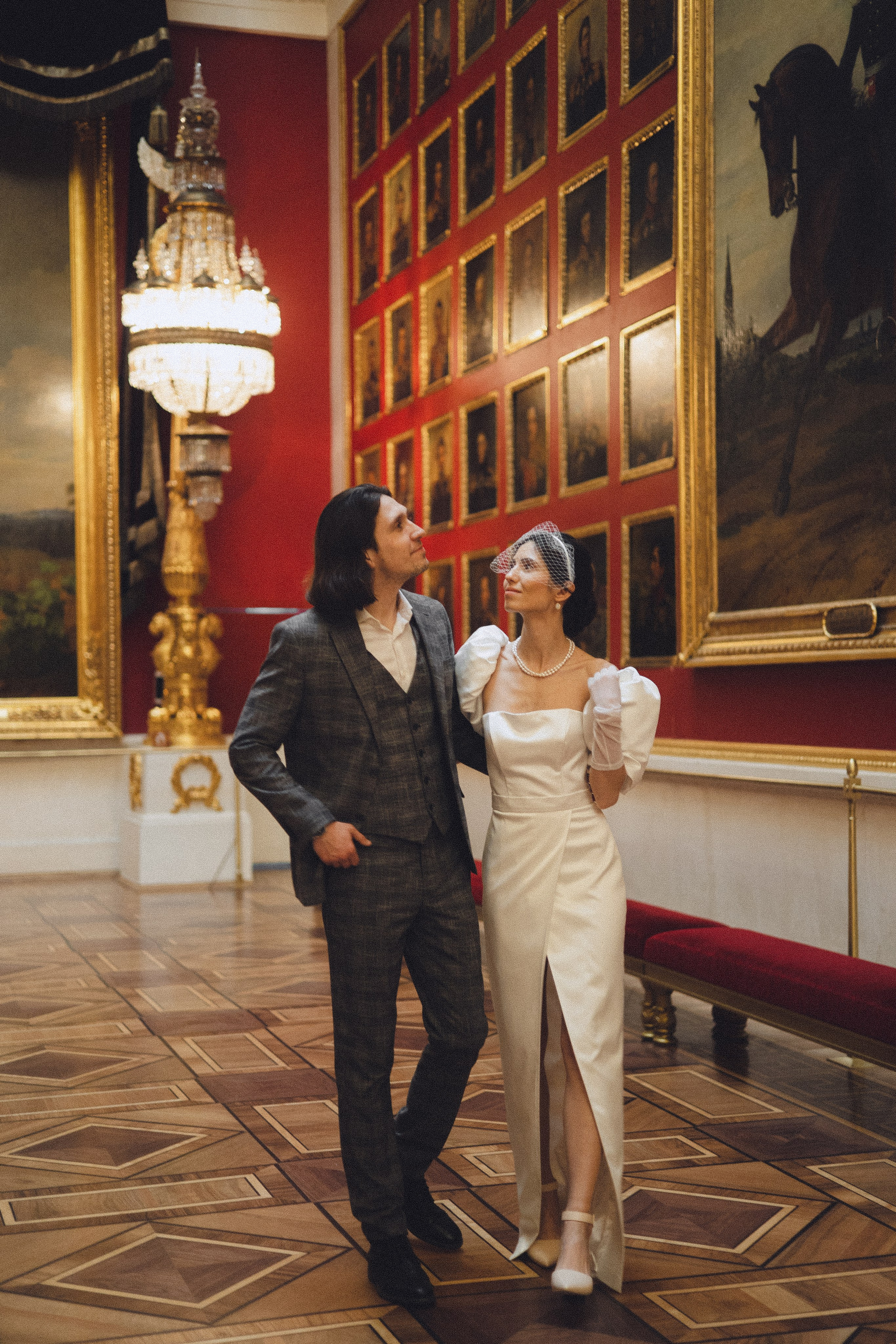 Свадебная съемка в Эрмитаже. Фотограф в Санкт-Петербурге Осокина Елизавета