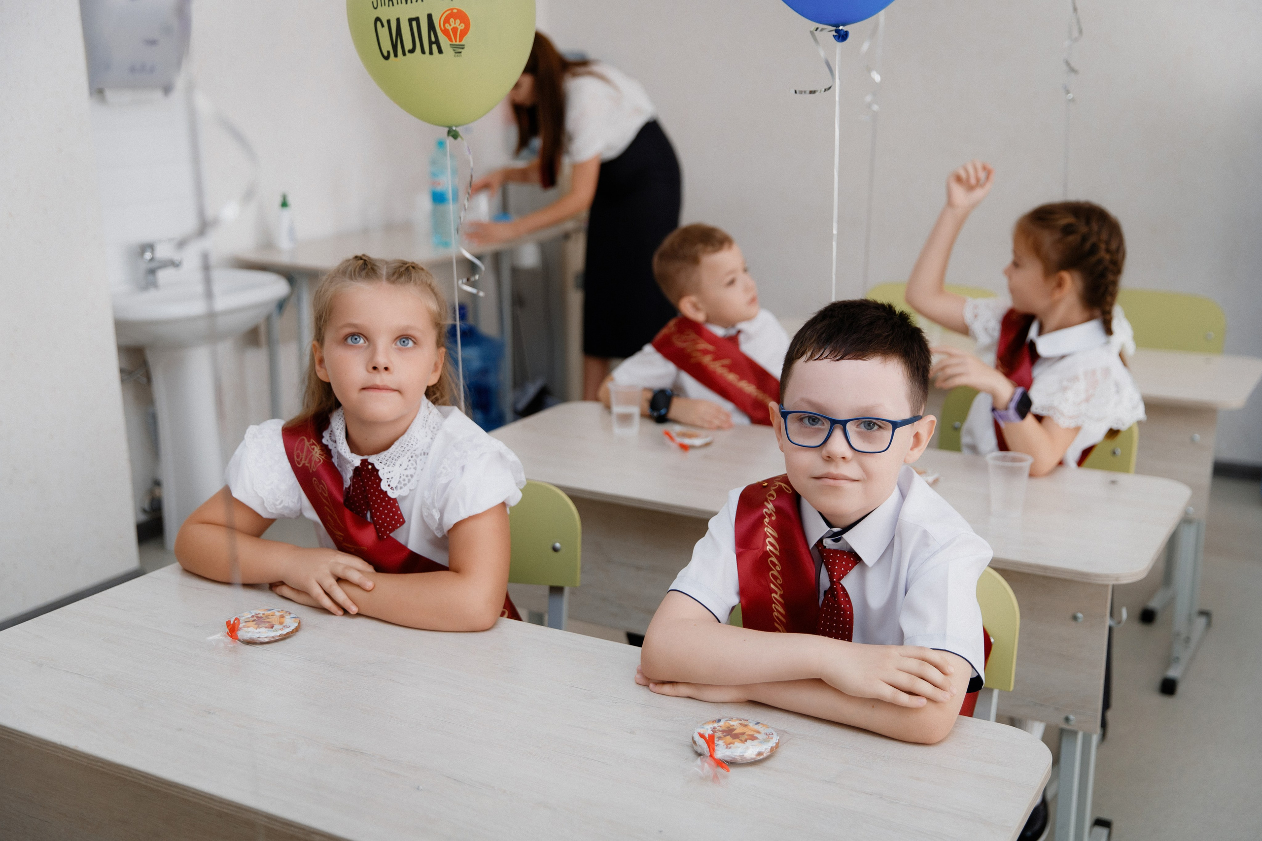 1 класс 11 школа. Выпускные альбомы Натальи Бутко: Новороссийск, Анапа, Геленджик