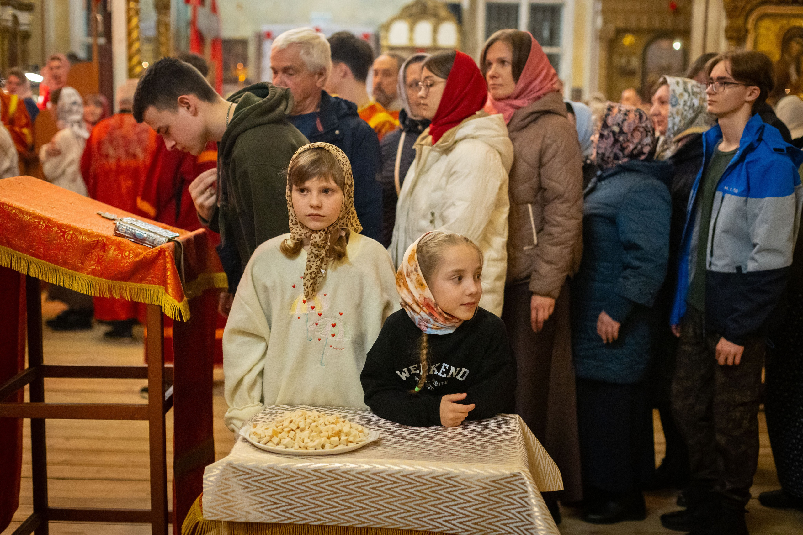 Пасха Воскресенский храм с Ашитково. Семейный и детский фотограф Анна Петракова