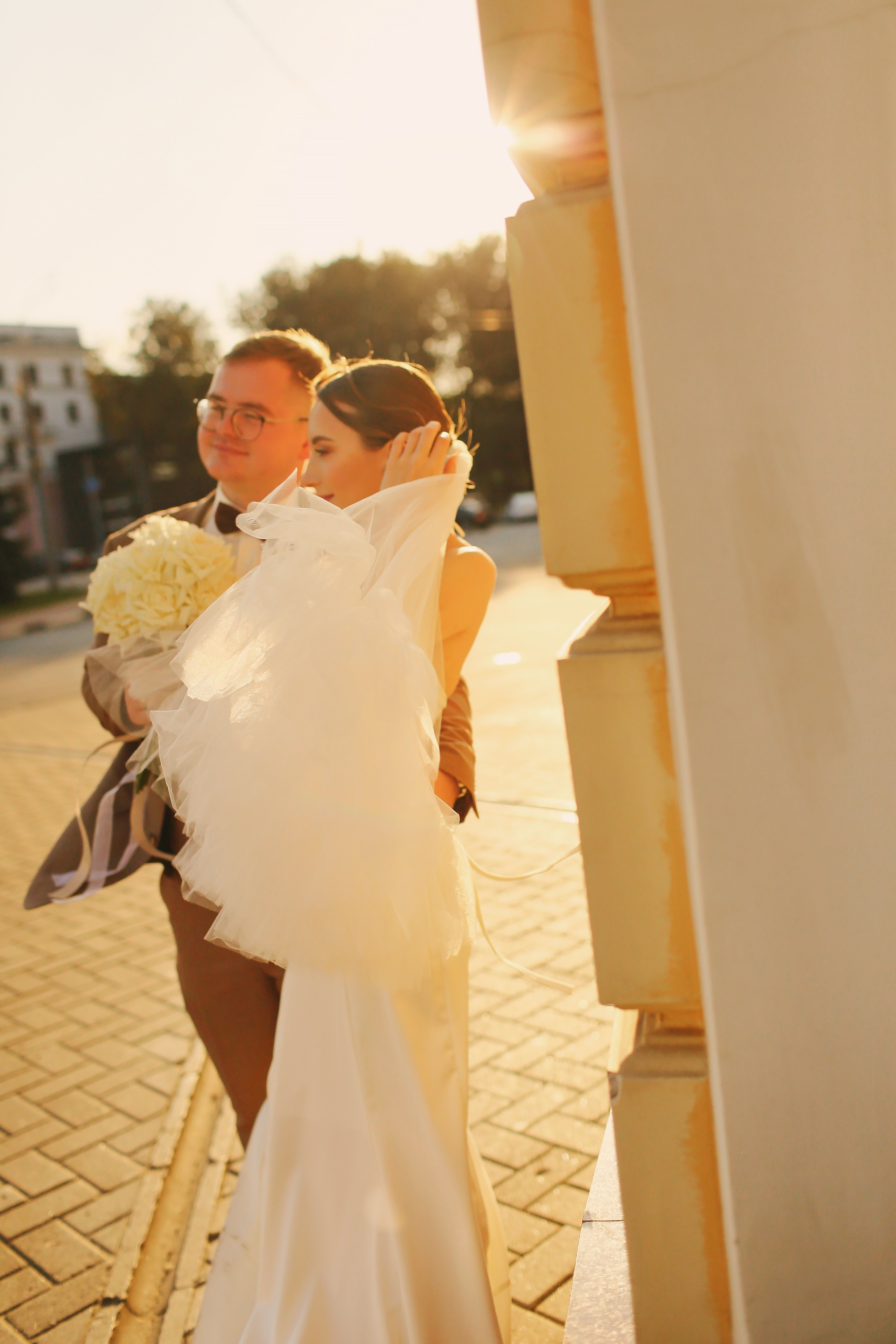 Свадебная осенняя фотосессия Ивана и Лидии в городе. Свадебный и репортажный фотограф в Ярославле и Санкт-Петербурге Роман Микрюков