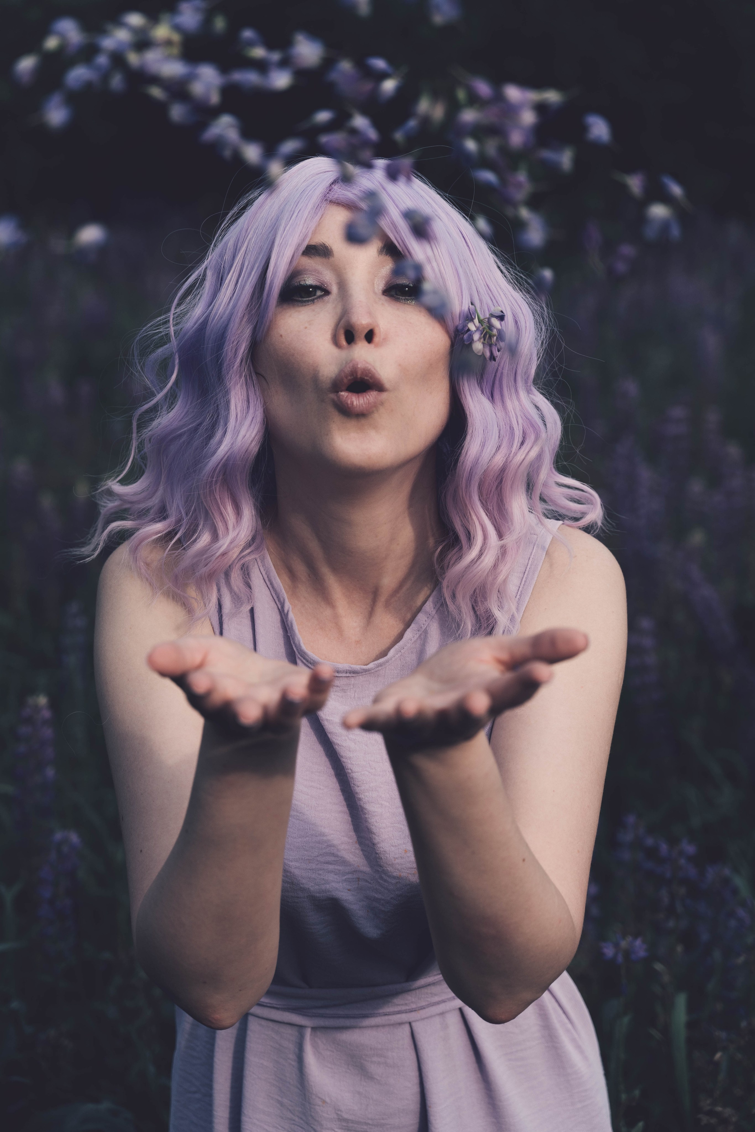 Лена «Люпины». IS — Игорь Сержант | Фотография и рисунок