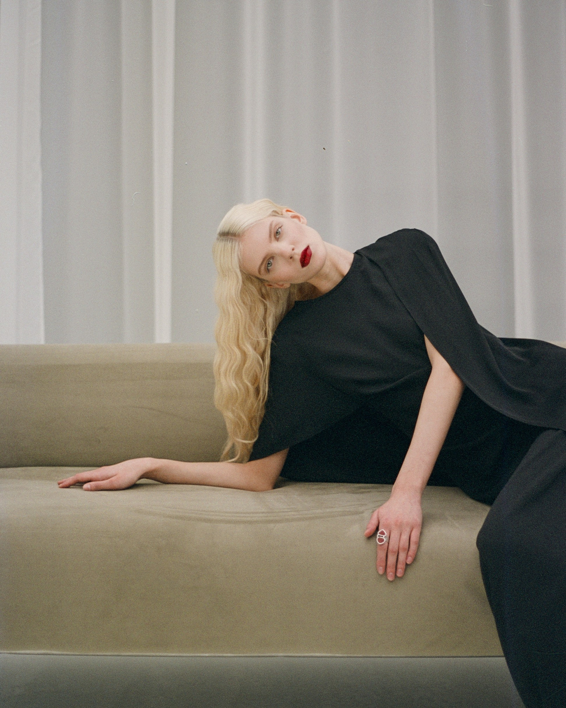 PROD ZOYA — VOLGA. Фотограф и видеограф в Москве marinfed