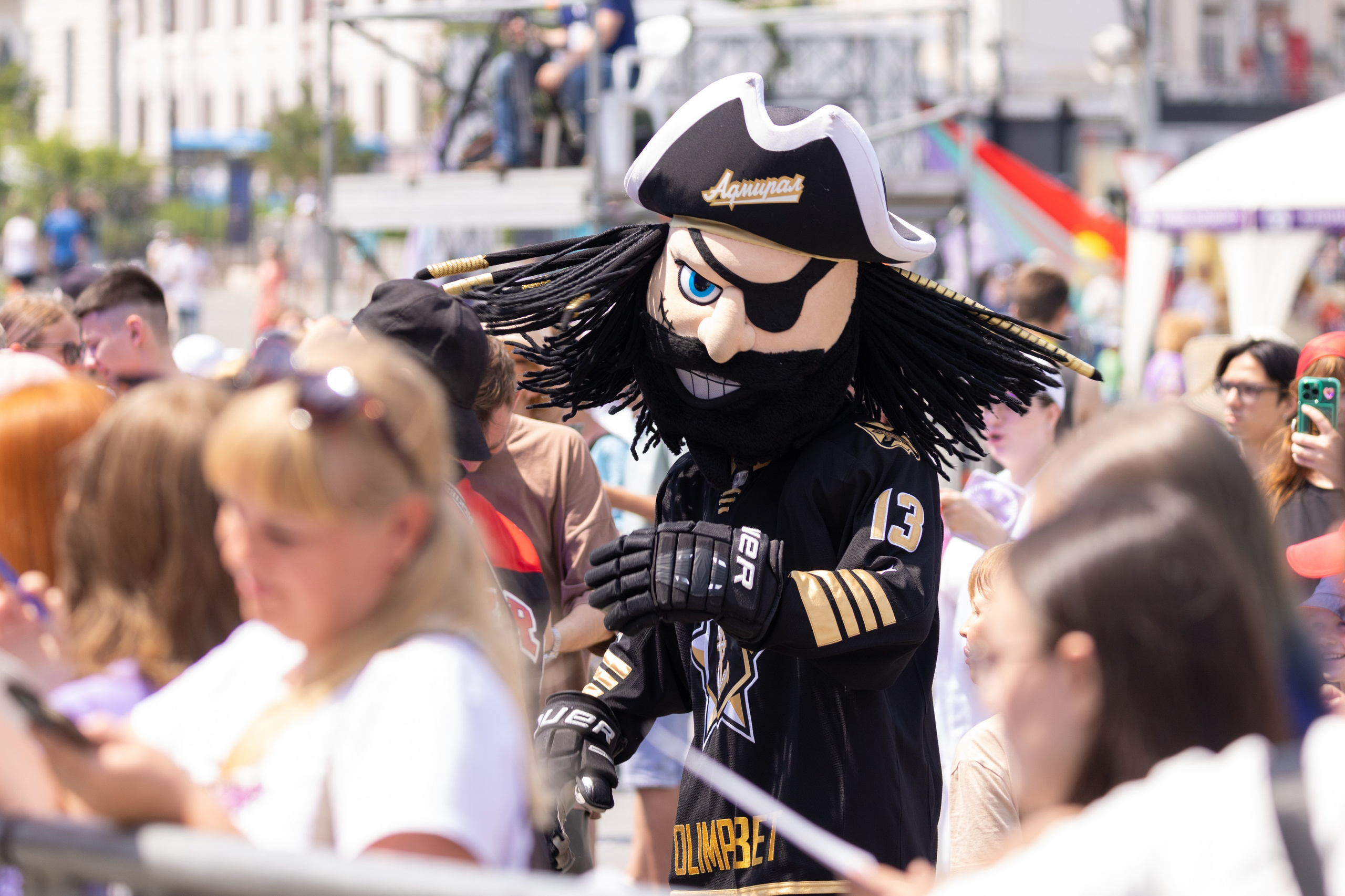 День молодёжи. Владивосток 2025. Олег Катакинов| Репортажный фотограф в городе у моря (Владивосток)