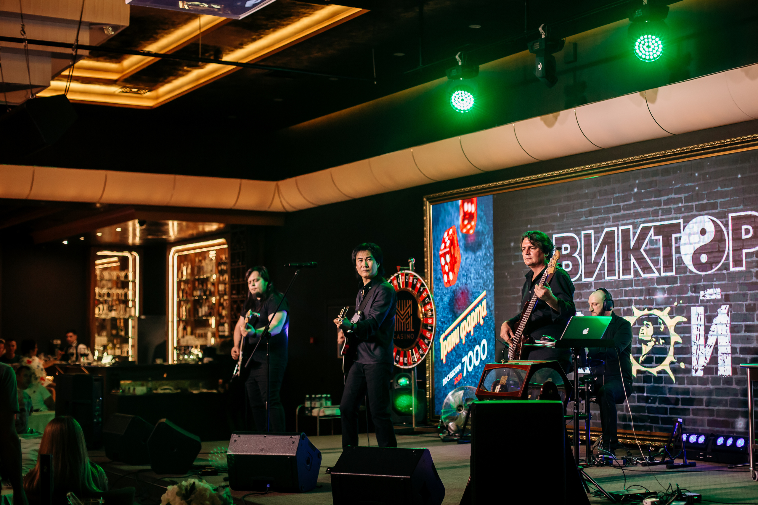 Группа Виктор. Свадебный фотограф в Витебске Дмитрий Кувшинов