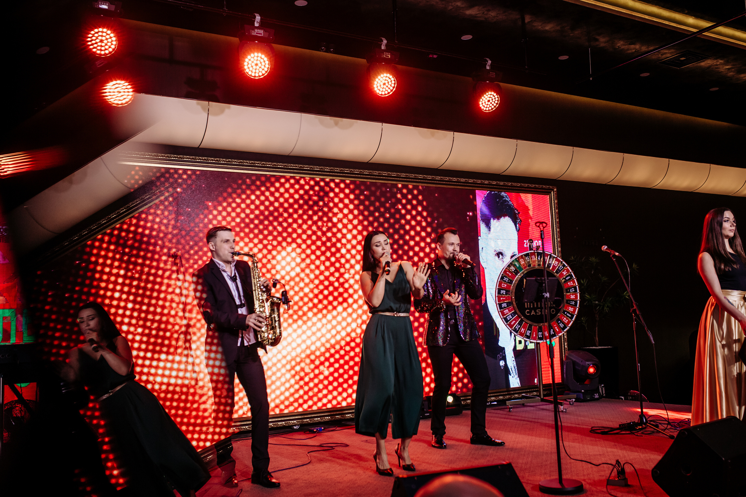 Загородный клуб М1/Группа Белый Орёл. Свадебный фотограф в Витебске Дмитрий Кувшинов