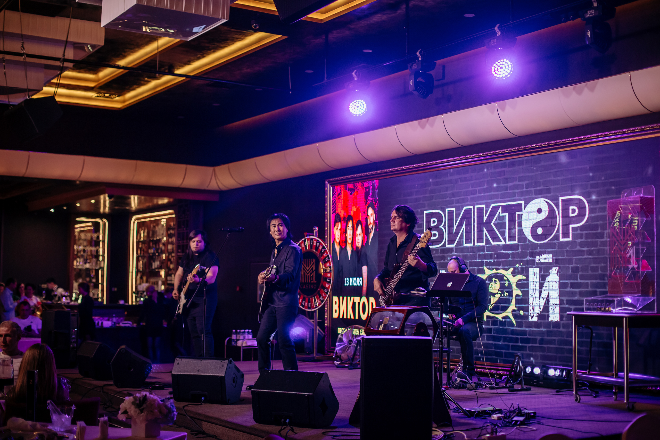 Группа Виктор. Свадебный фотограф в Витебске Дмитрий Кувшинов