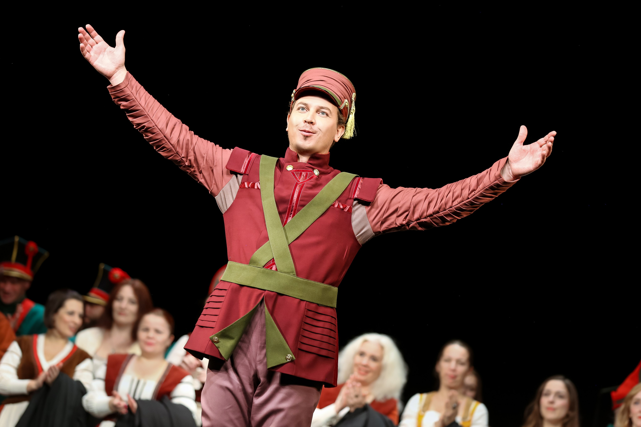 Сатана там правит бал: «Фауст» Гуно в Новой опере. Дарья Письменюк / Darya Leitstern — фотограф, музыкант, журналист, путешественник