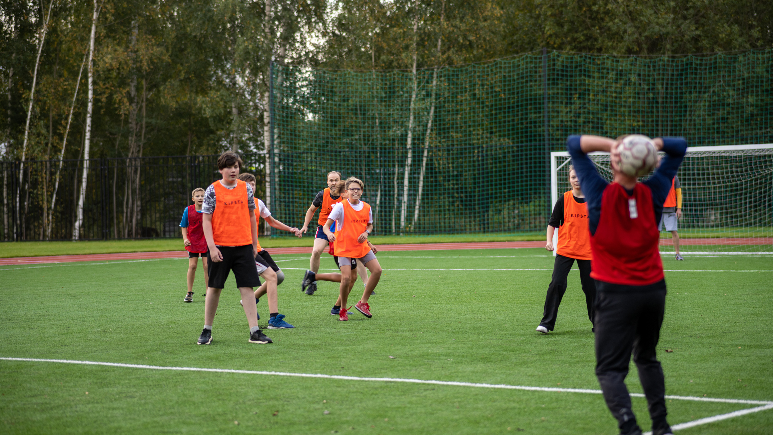 Футбол АНОО «Новая Черноголовская Школа». Портретный фотограф в Москве — Иван Саяпин