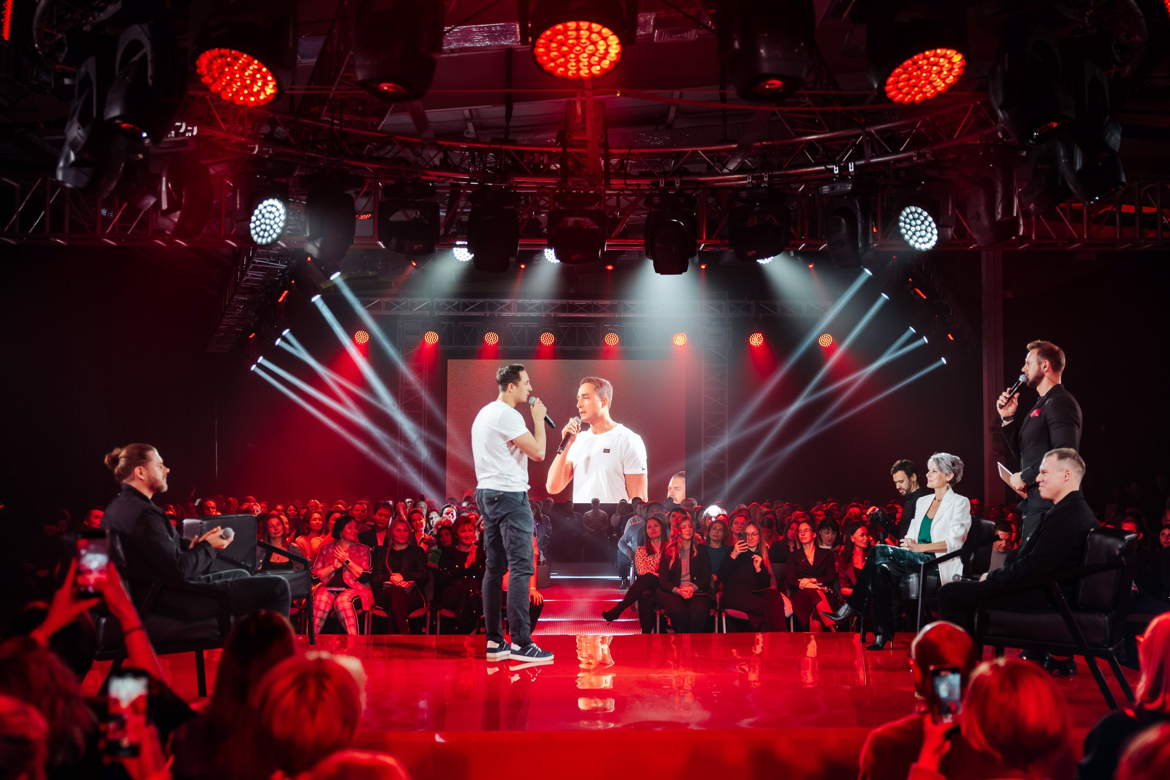 Альфа Конфа. Кадровик продакшн: Фото и видеосъемка форумов, конференций, масштабных событий в Иркутске