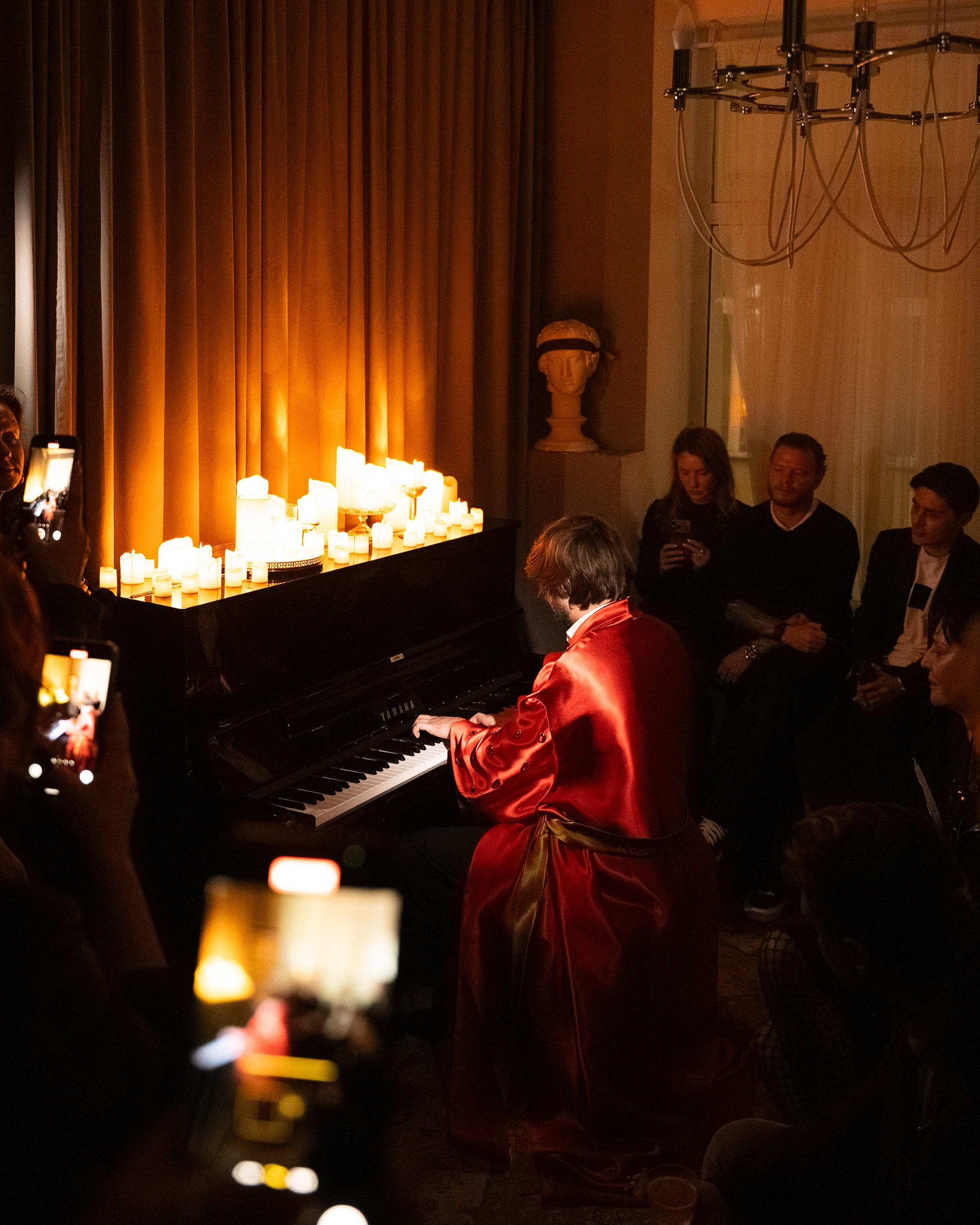 Камерный светский вечер