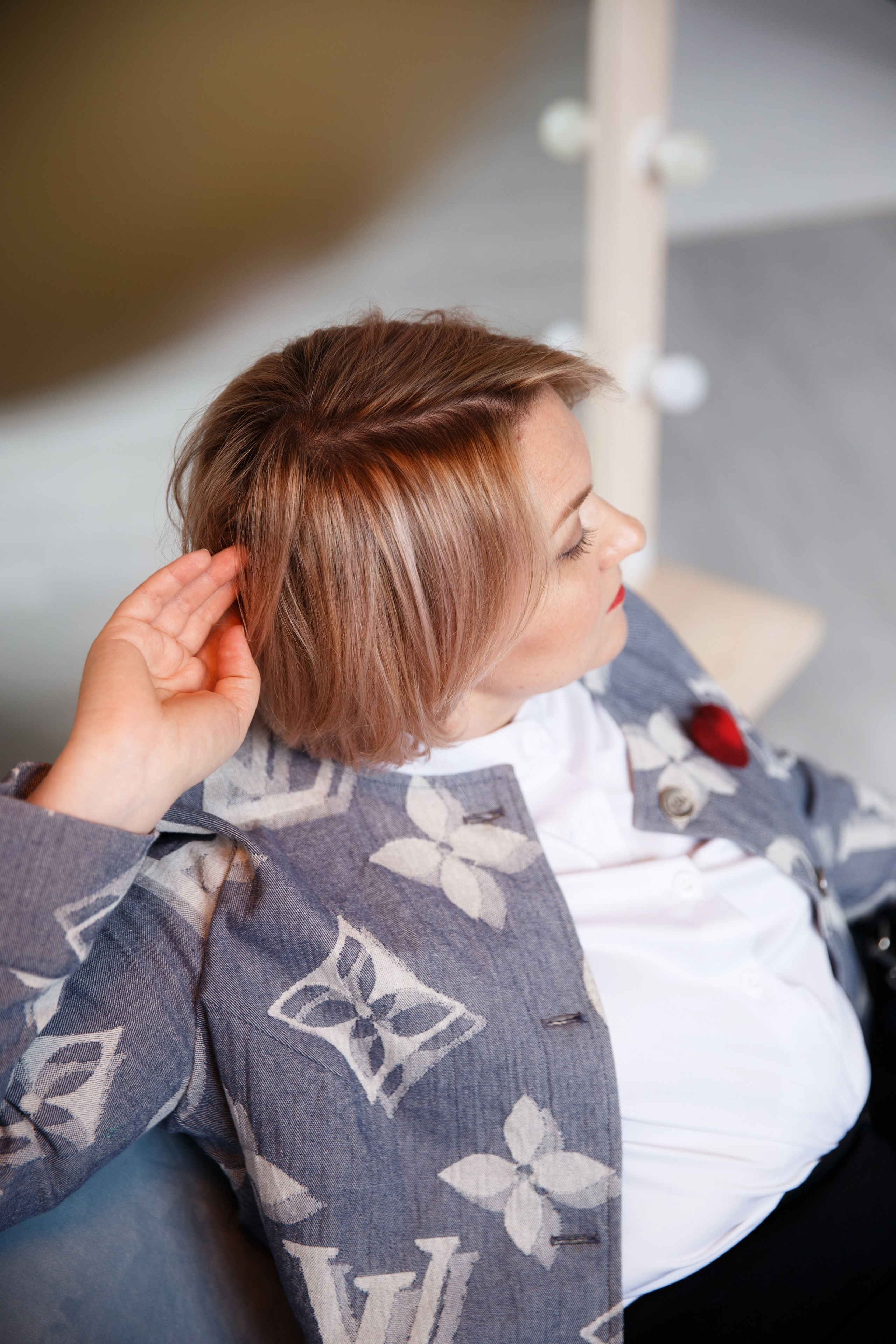 Анюта. Визажист, мастер по причёскам, преподаватель по макияжу. Женский и контент фотограф Люба Пунанцева. Северодвинск. Архангельск