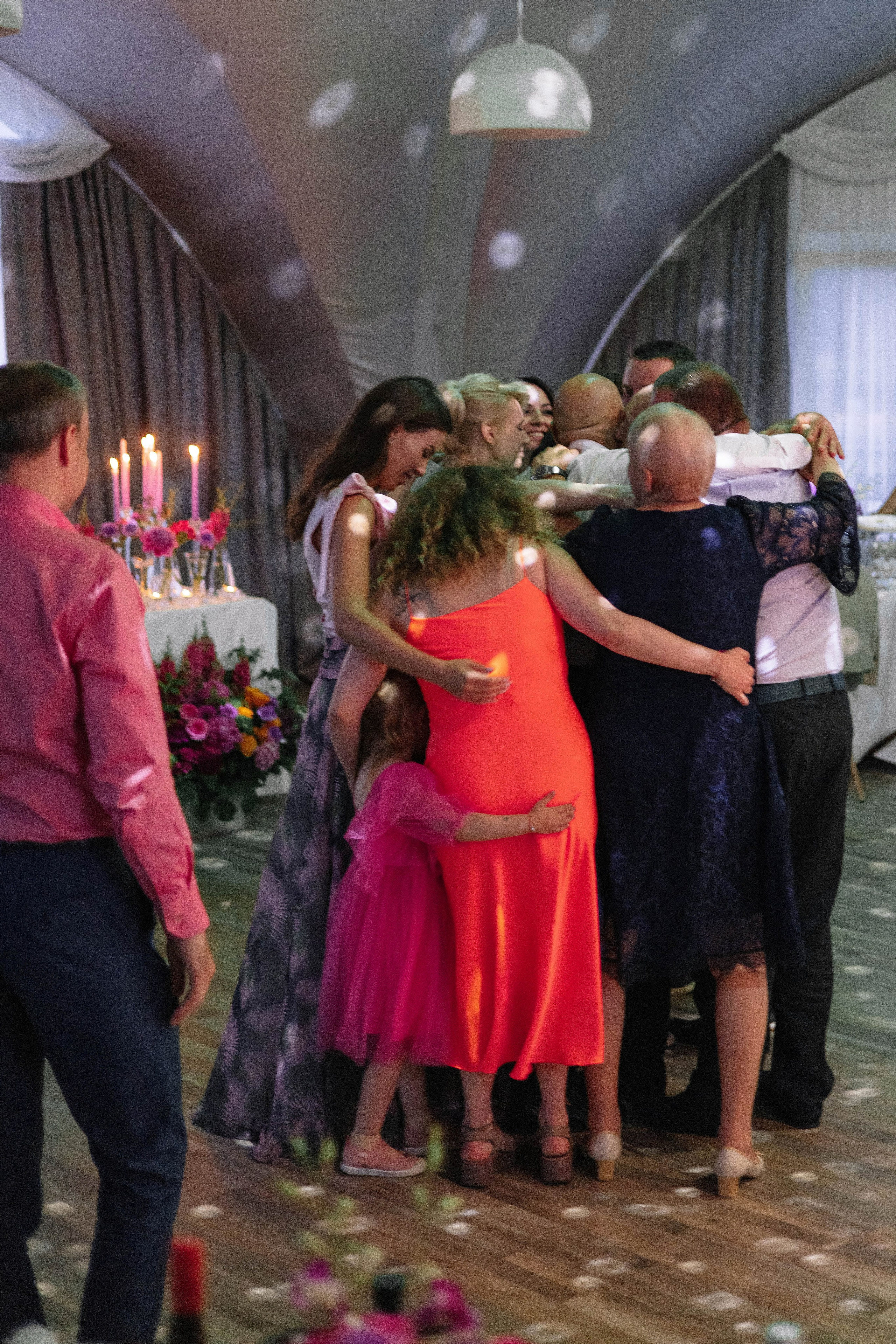 Стильное свадебное платье. Свадебный фотограф и видеограф в Москве, Виктор Архилюк