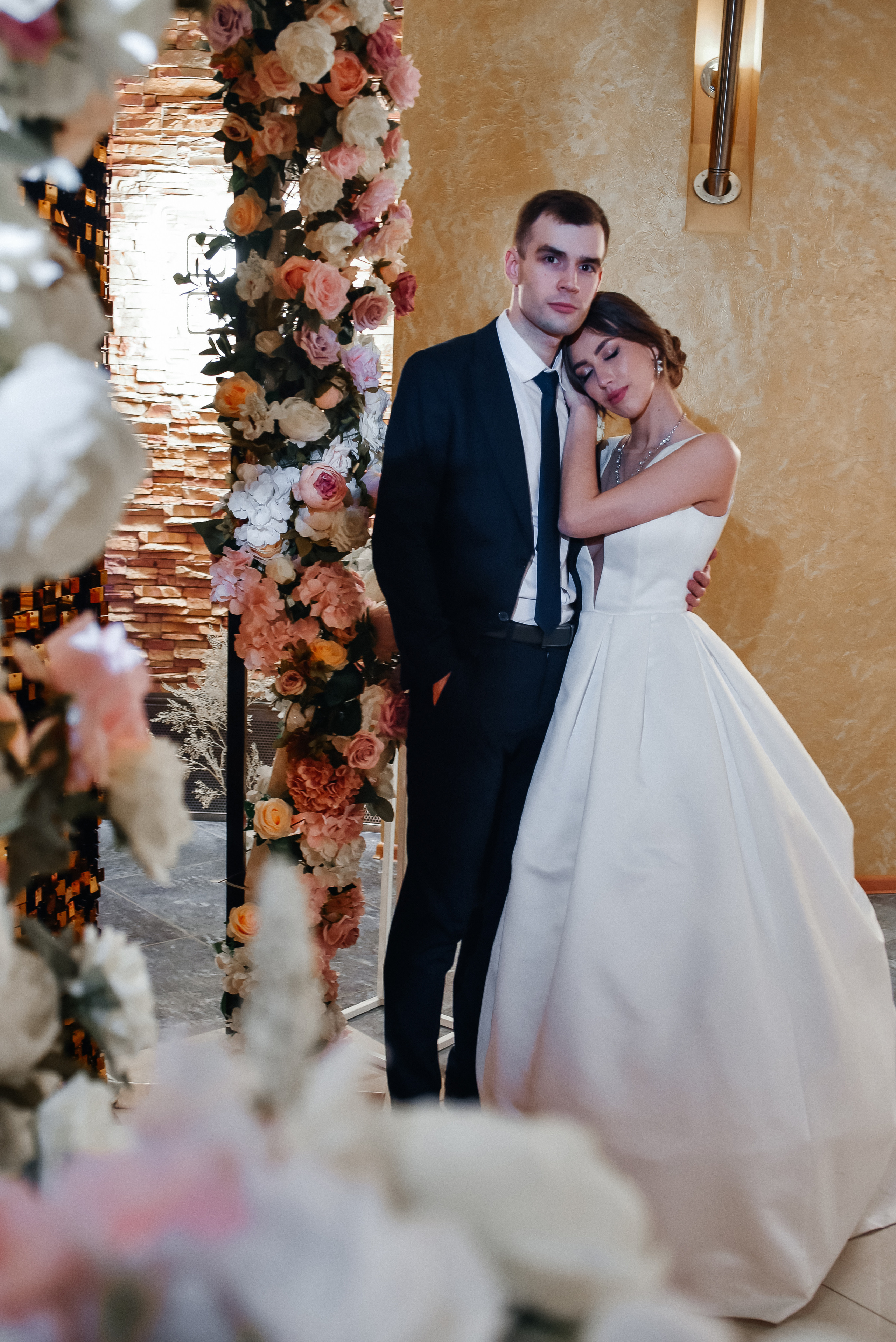 Виктория и Евгений. Свадебные фотограф и видеограф в Саратове