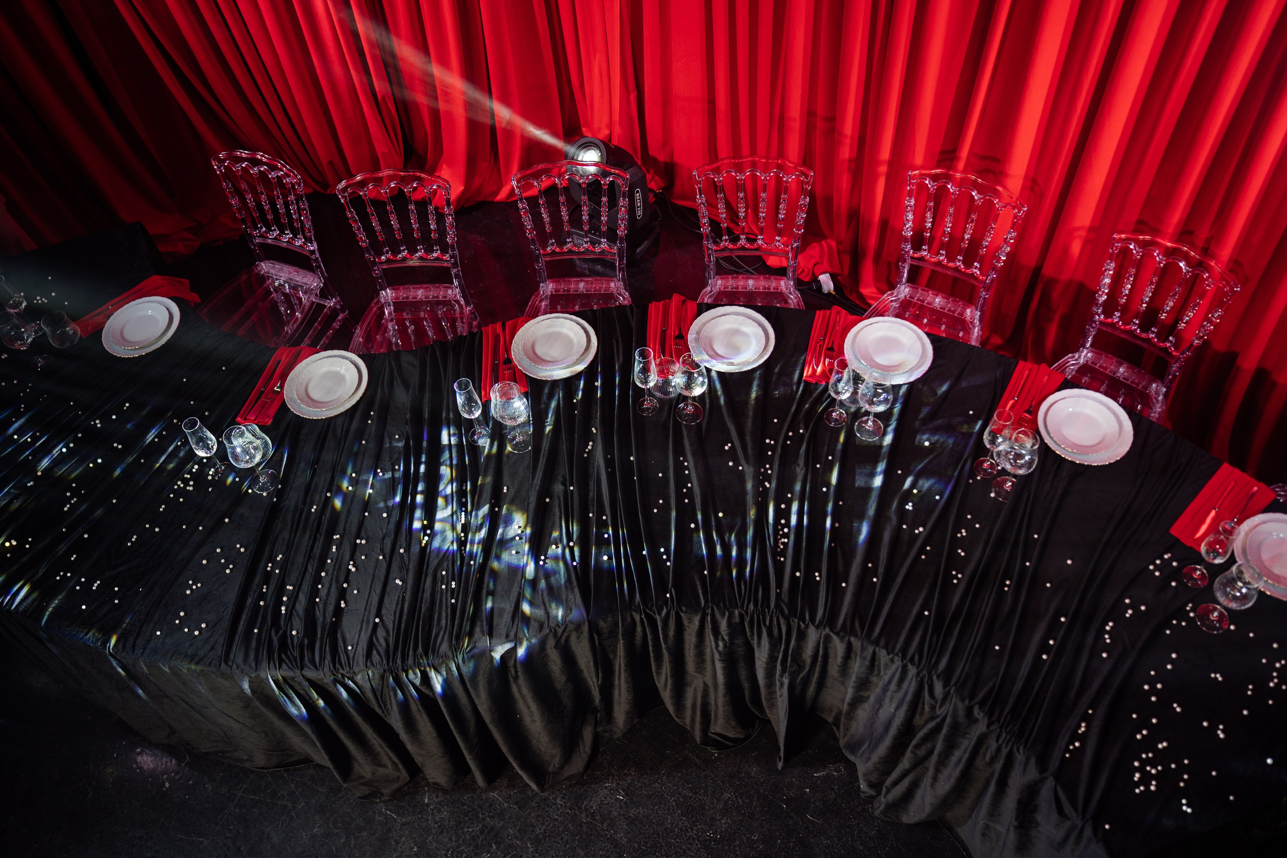 RED. Свадебный фотограф Тольятти Москва Адамова Виктория