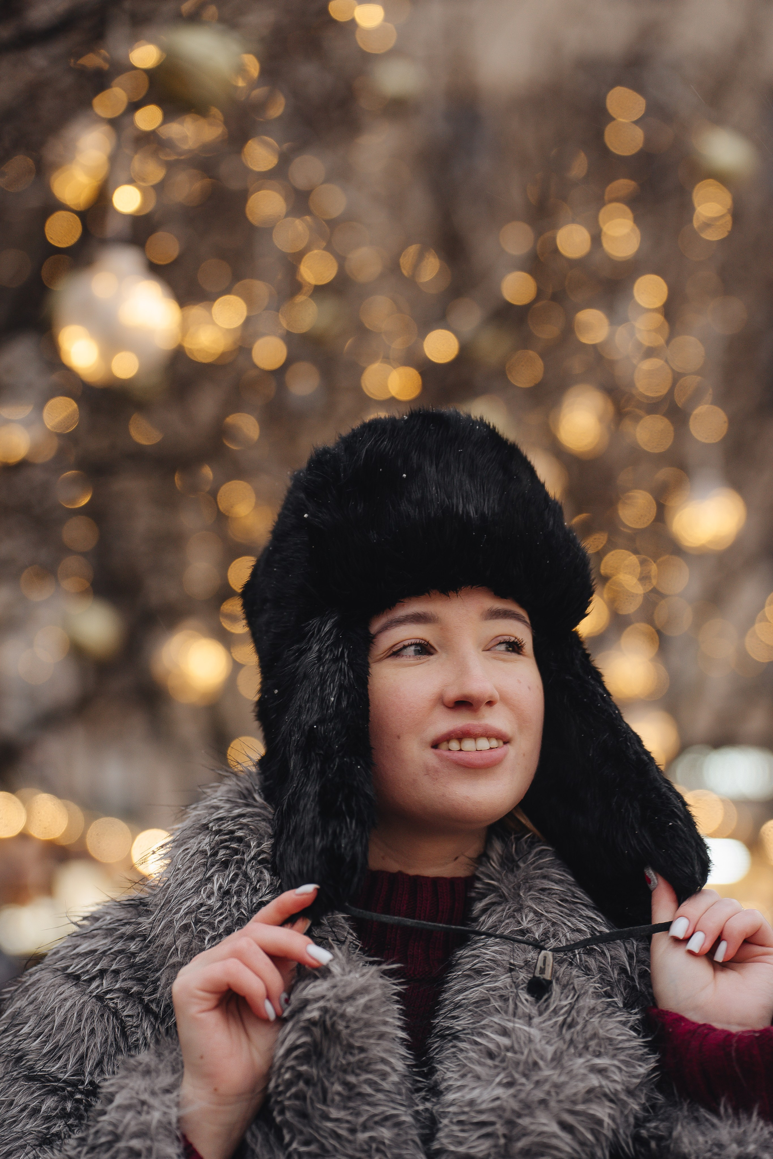 ПРОГУЛКА НА МАНЕЖНОЙ ПЛОЩАДИ ДЛЯ ДЕВУШКИ ПЕРЕД НОВЫМ ГОДОМ (НОВОГОДНЯЯ ФОТОСЕССИИЯ НА МАНЕЖНОЙ ПЛОЩАДИ). Профессиональный фотограф, Санкт-Петербург — Виктория Богомолова