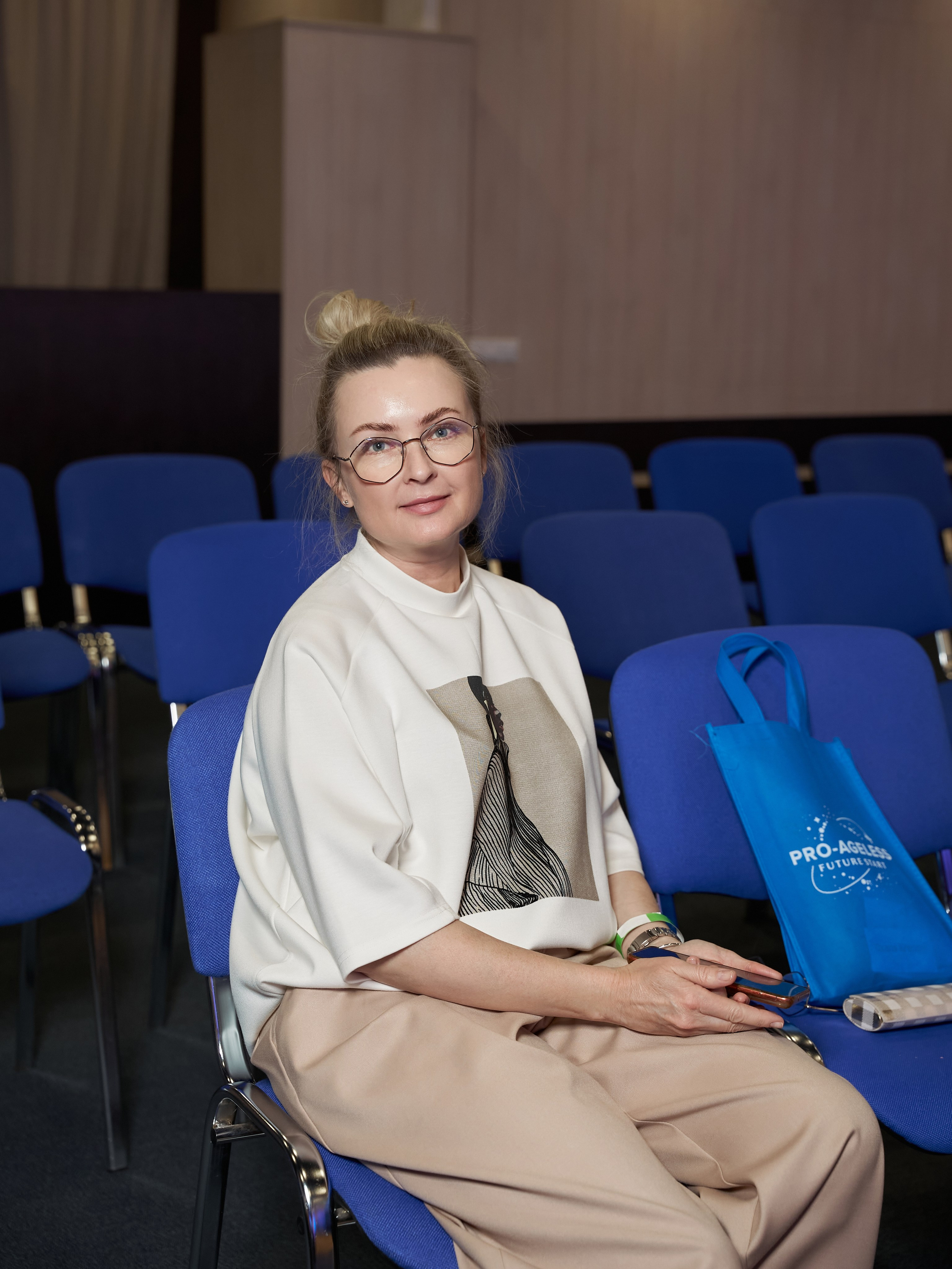 СЛУШАТЕЛИ. PRO-AGELESS