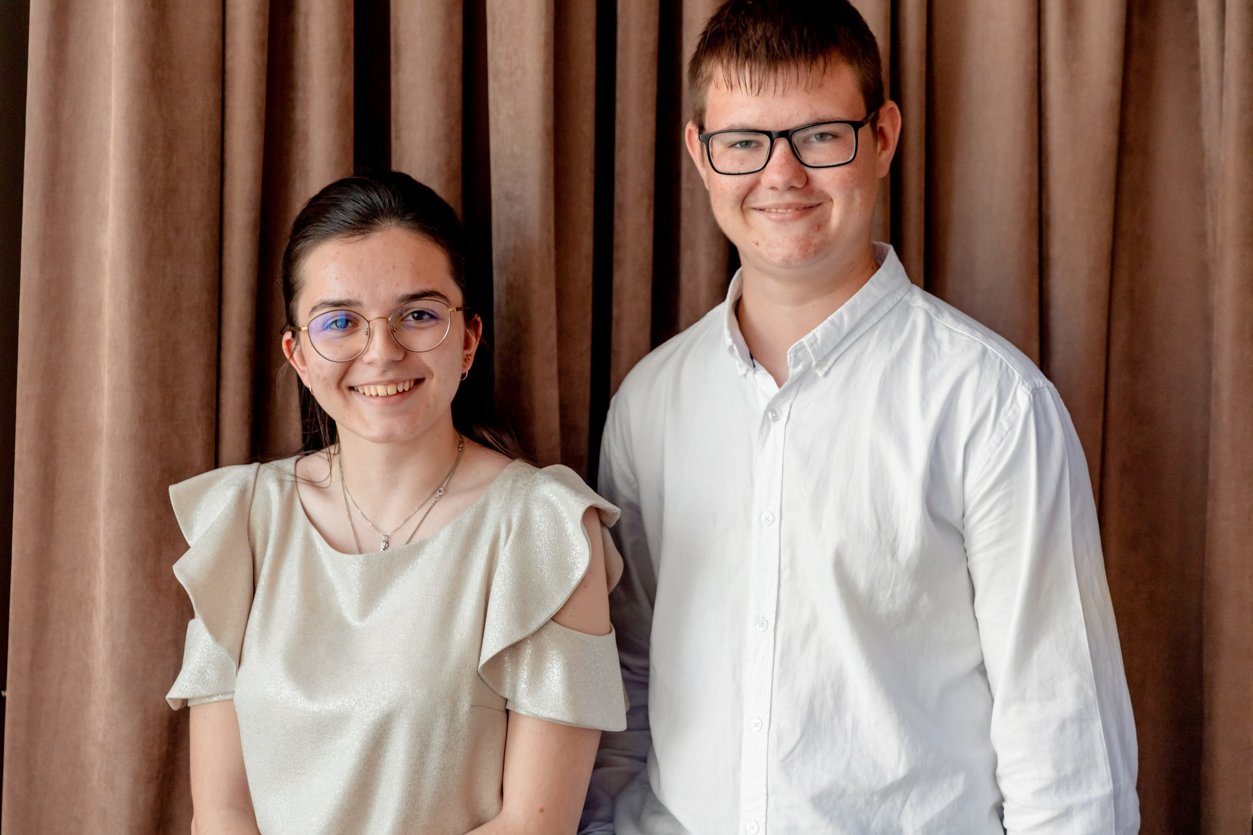 Фотосъёмка школьного выпускного в ресторане. Фотограф на праздник, корпоратив, День Рождения и Юбилей в г. Санкт-Петербурге Алексей Анкушев