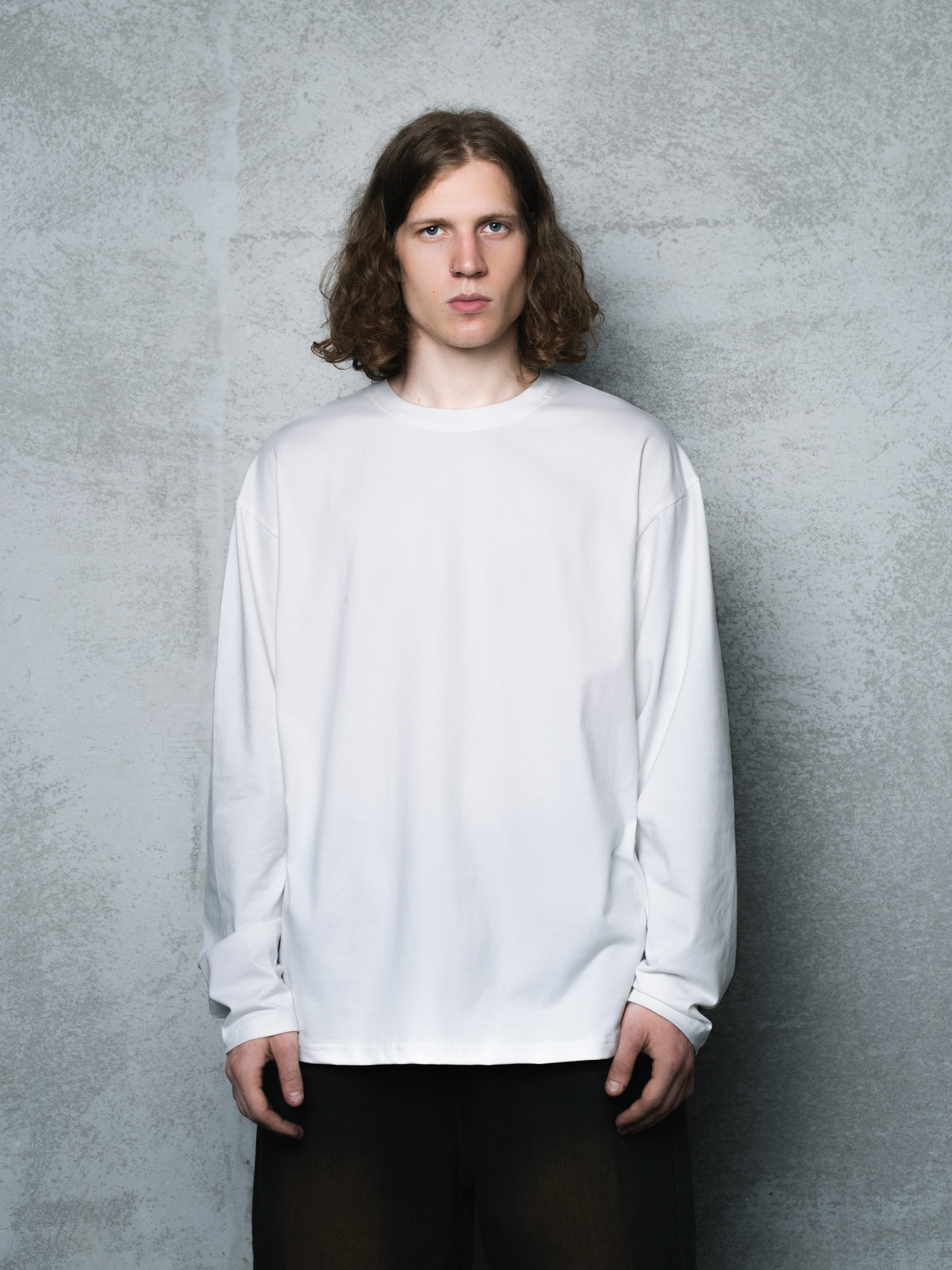 КАТАЛОГ | серый фон. RUNA production — стильные съемки для брендов