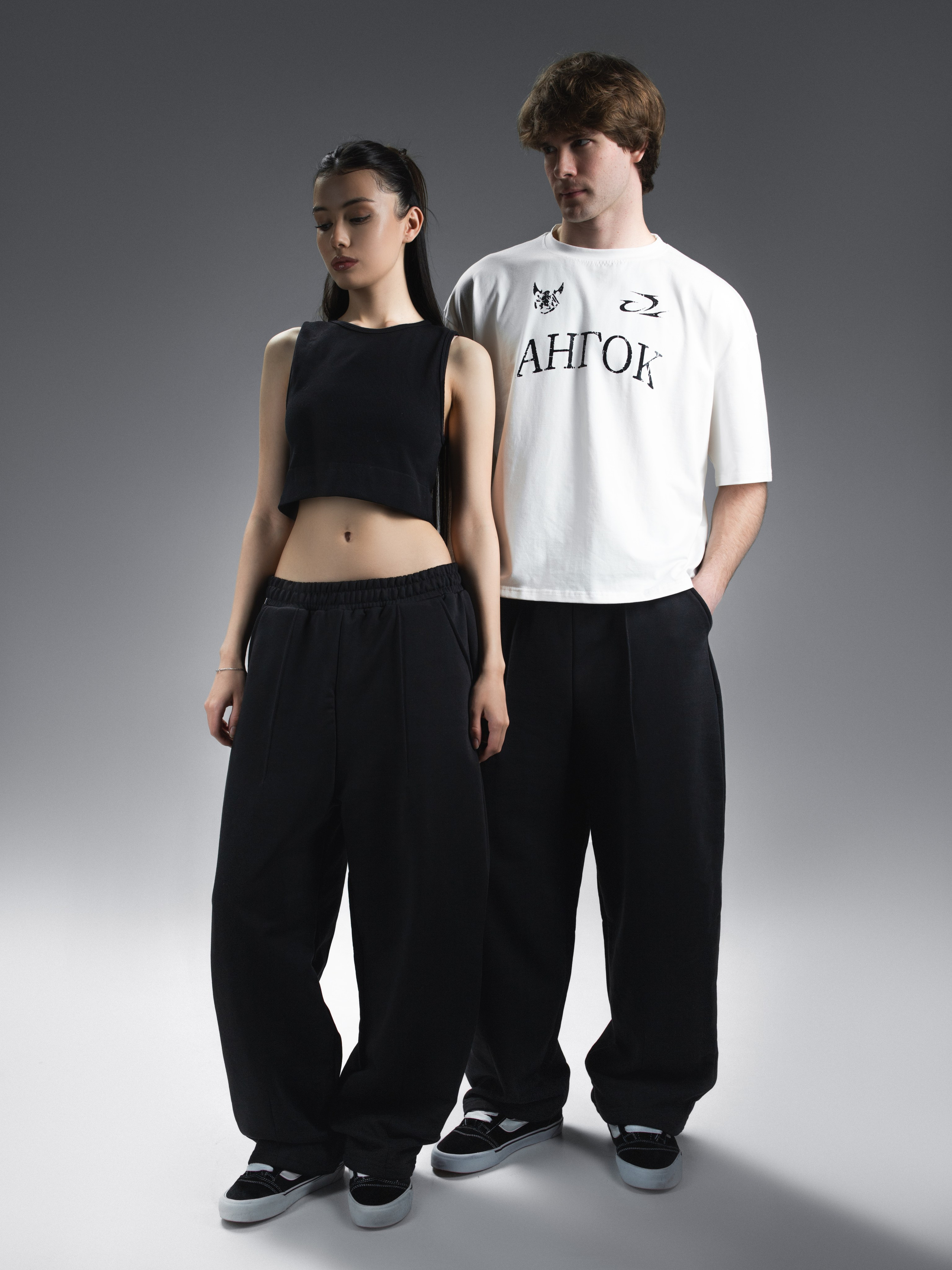 КАТАЛОГ | серый фон. RUNA production — стильные съемки для брендов