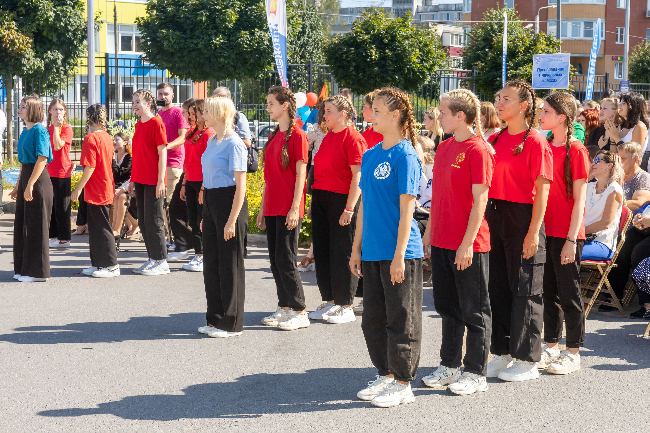 линейка первокурсников