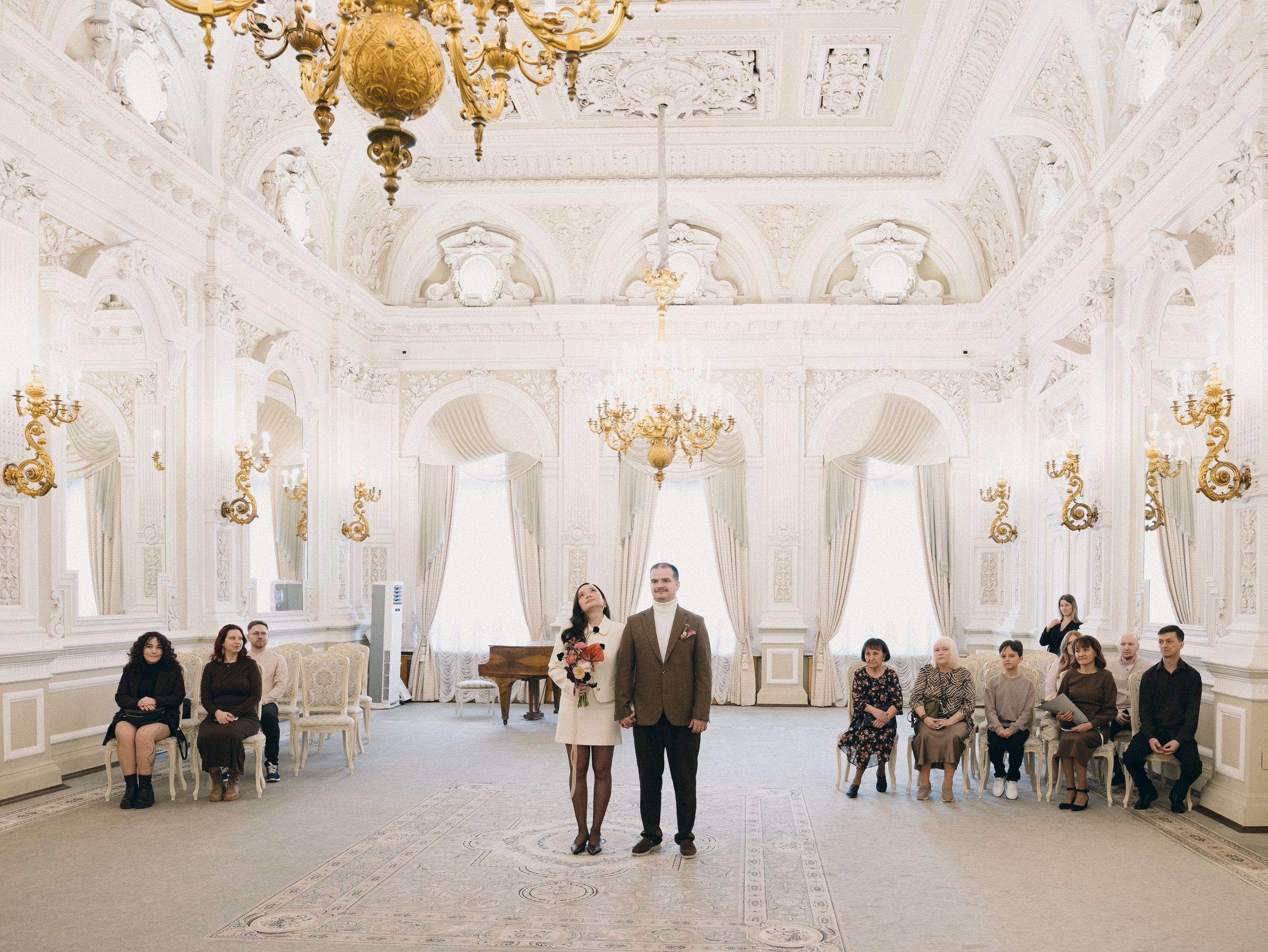 Петербург держал за руку, а любовь — за сердце. Свадебный фотограф Москва Ирина Писарева