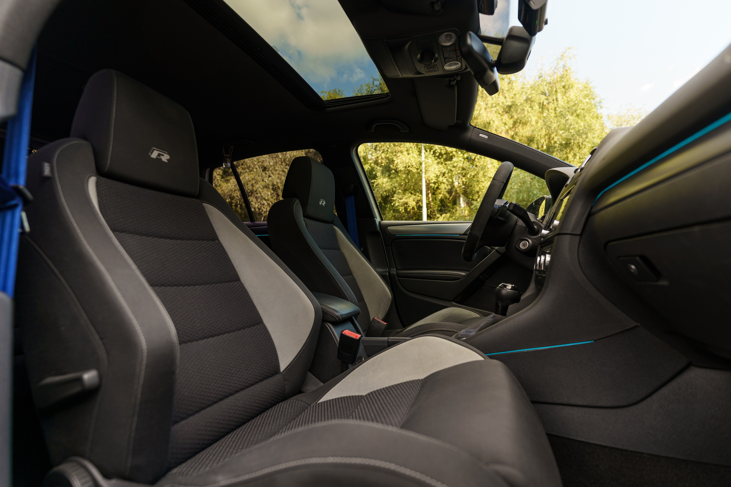 Съёмка автомобилей на продажу. Автомобильный фотограф в Москве | Базилев Александр