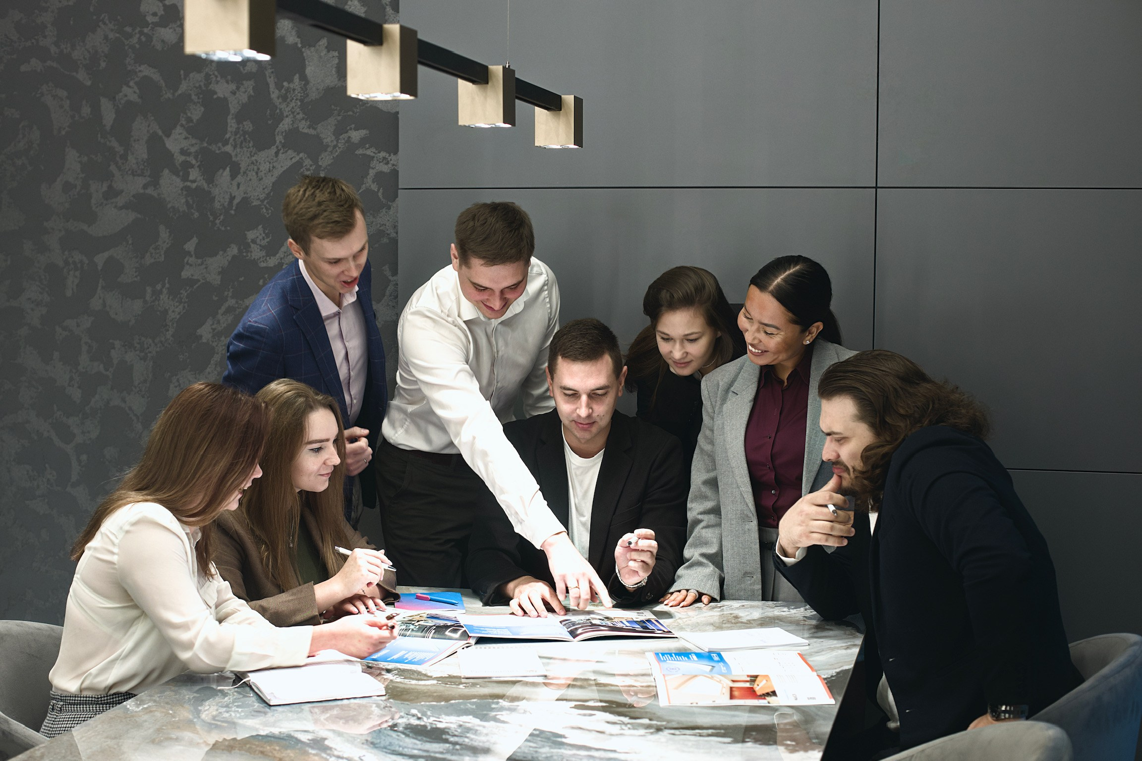 Фотосъёмка в офисе и на производстве. Школьные выпускные альбомы в Москве Марина Николаева