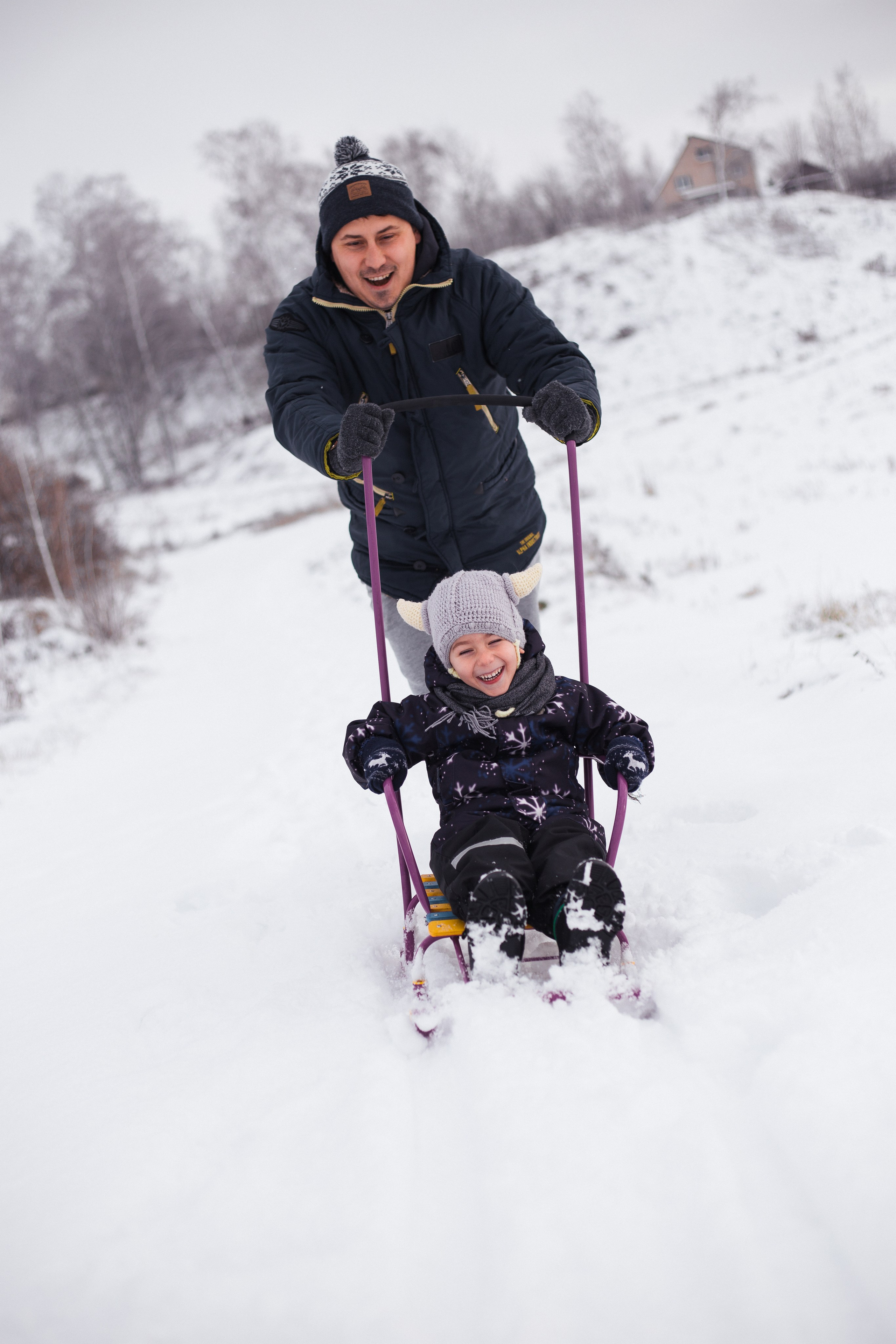 Снежная прогулка Егора и Ефима
