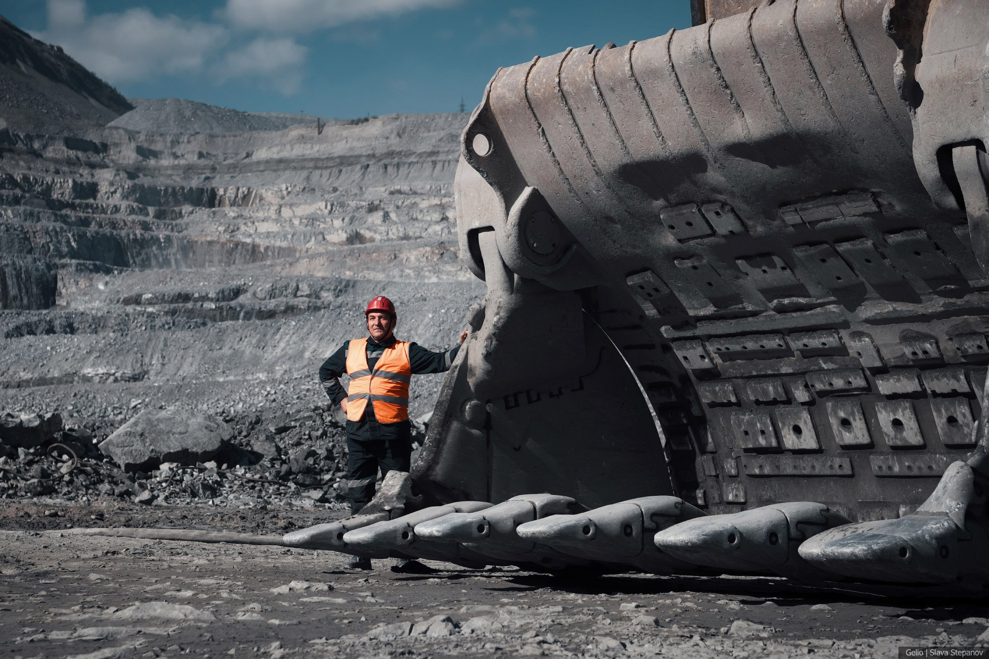 Добыча. Фотограф Слава Степанов, Gelio