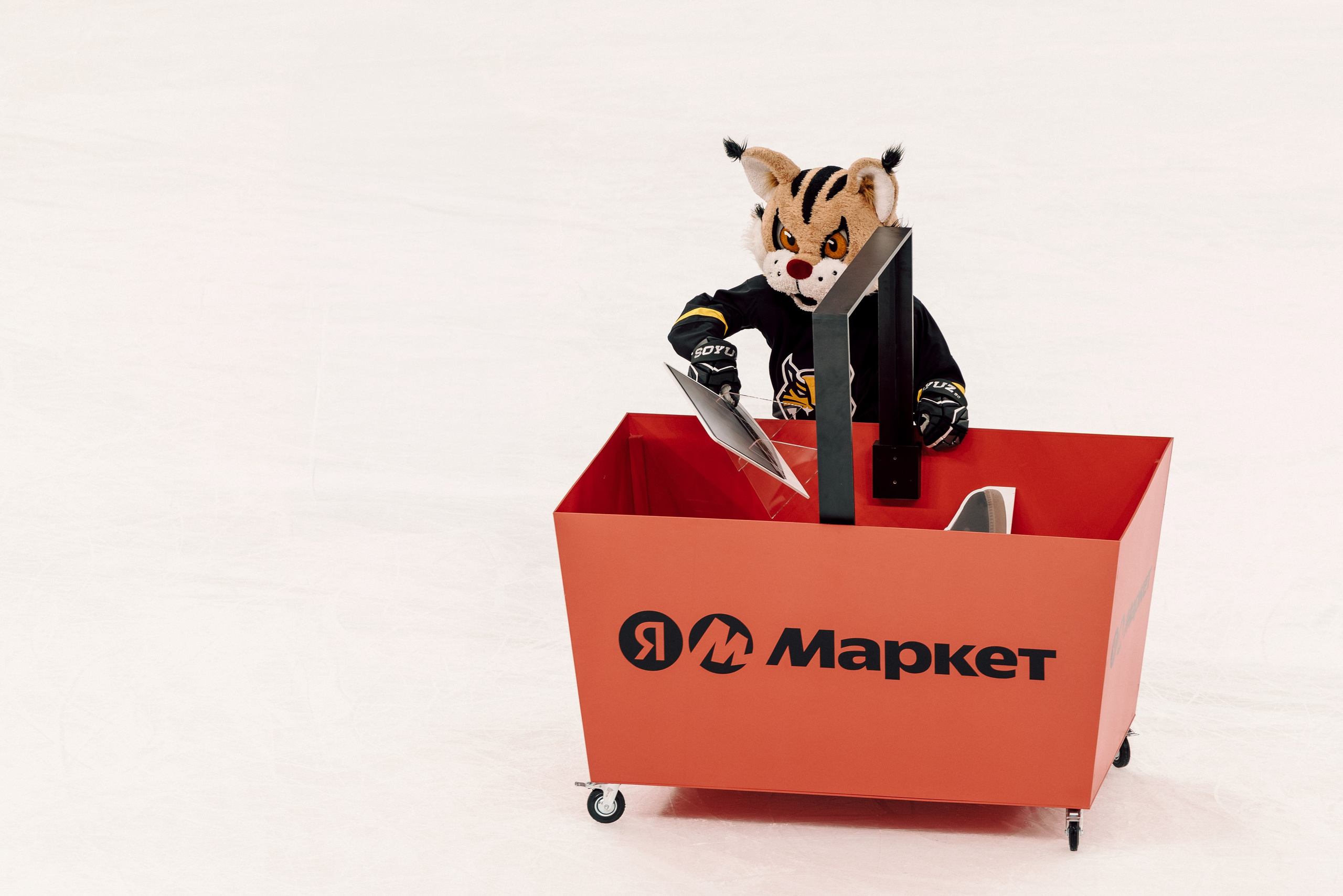 Fonbet All Star Week x Яндекс Маркет. Лёшка Варзегов — фотограф