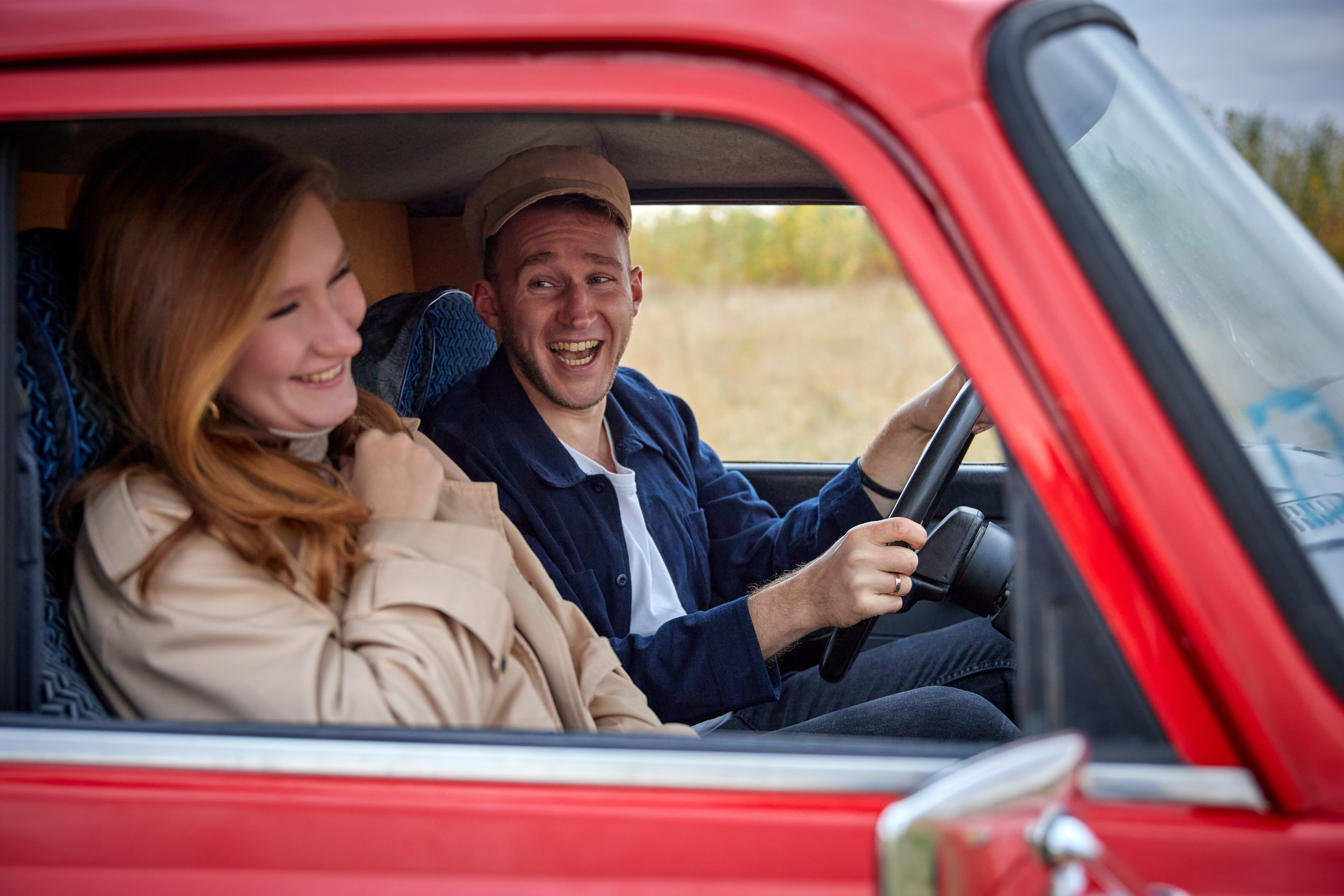 Осенняя с машиной. Фотограф в Самаре Анастасия Афанасьева