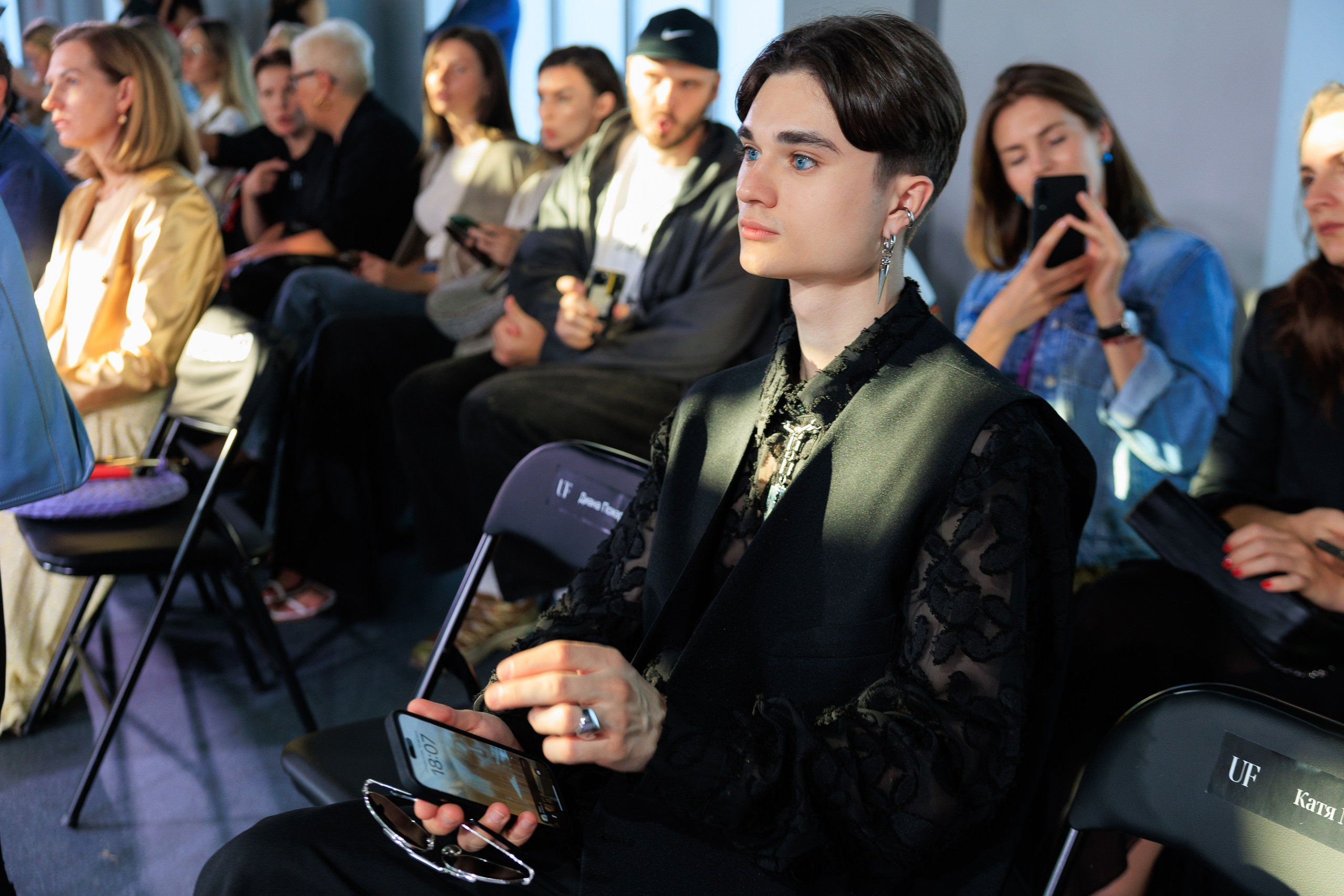 Фотограф для модного показа. Контент для бизнеса в Екатеринбурге Полдень Медиа