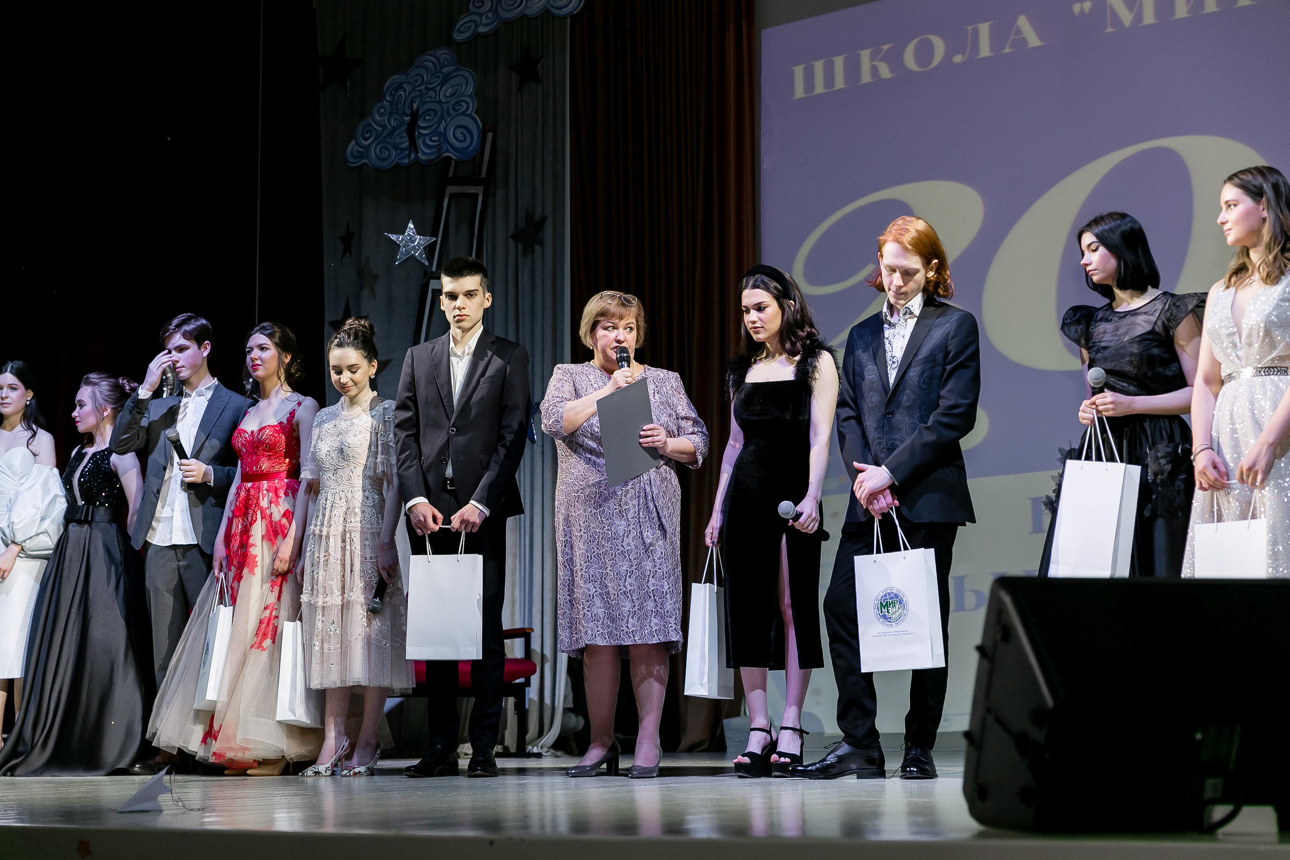 Выпускной, школа «Мир знаний». Свадебный фотограф | Москва