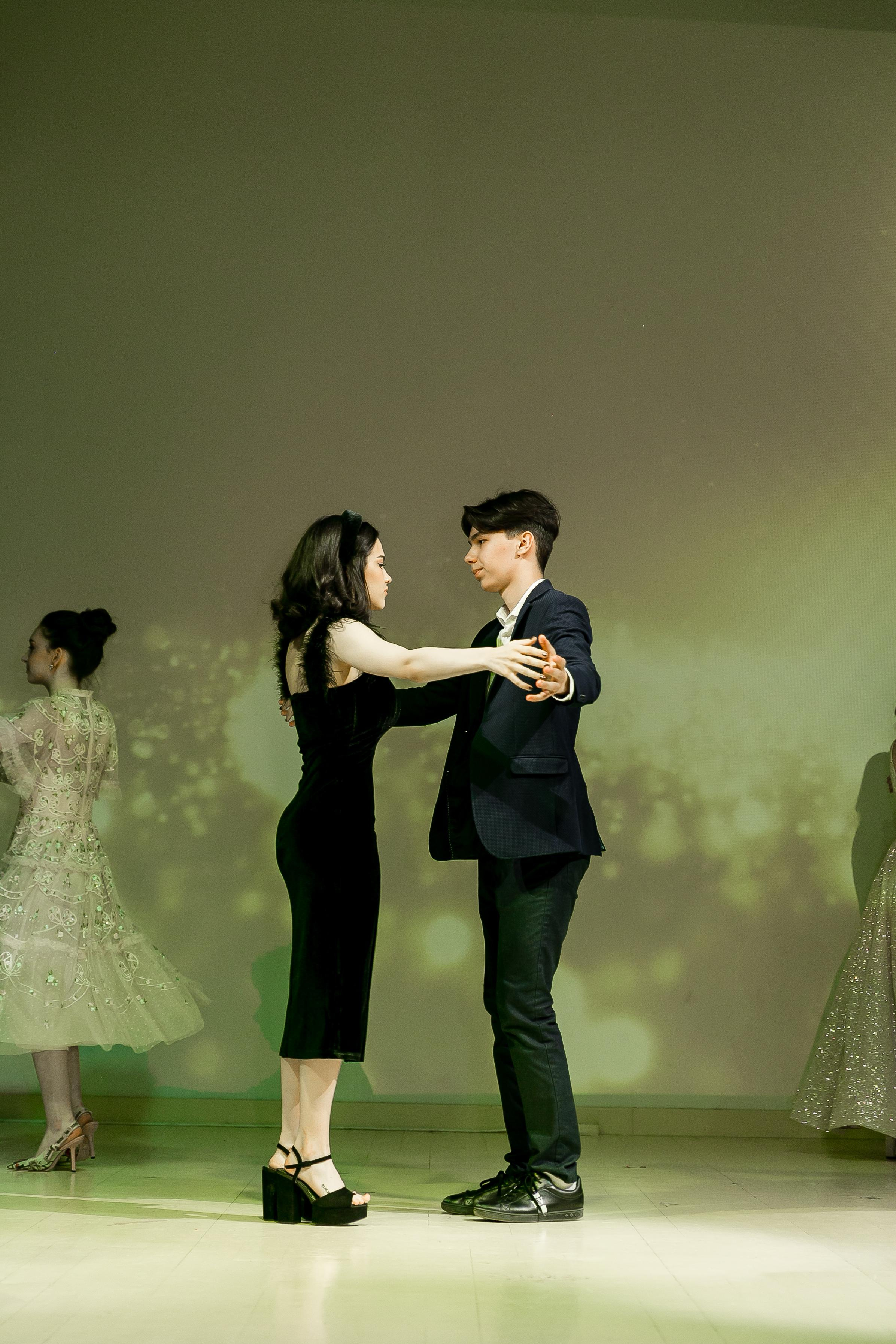 Выпускной, школа «Мир знаний». Свадебный фотограф | Москва