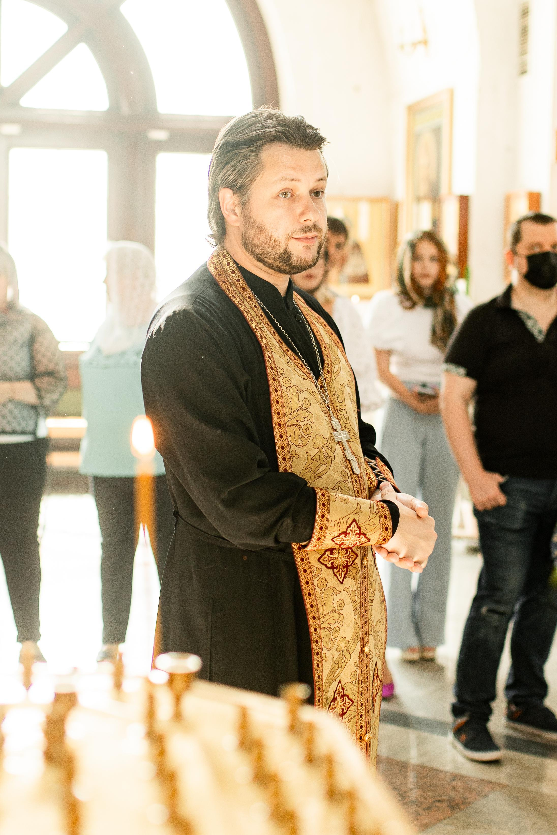 Юлия, церковь Святых Новомучеников. Свадебный фотограф | Москва