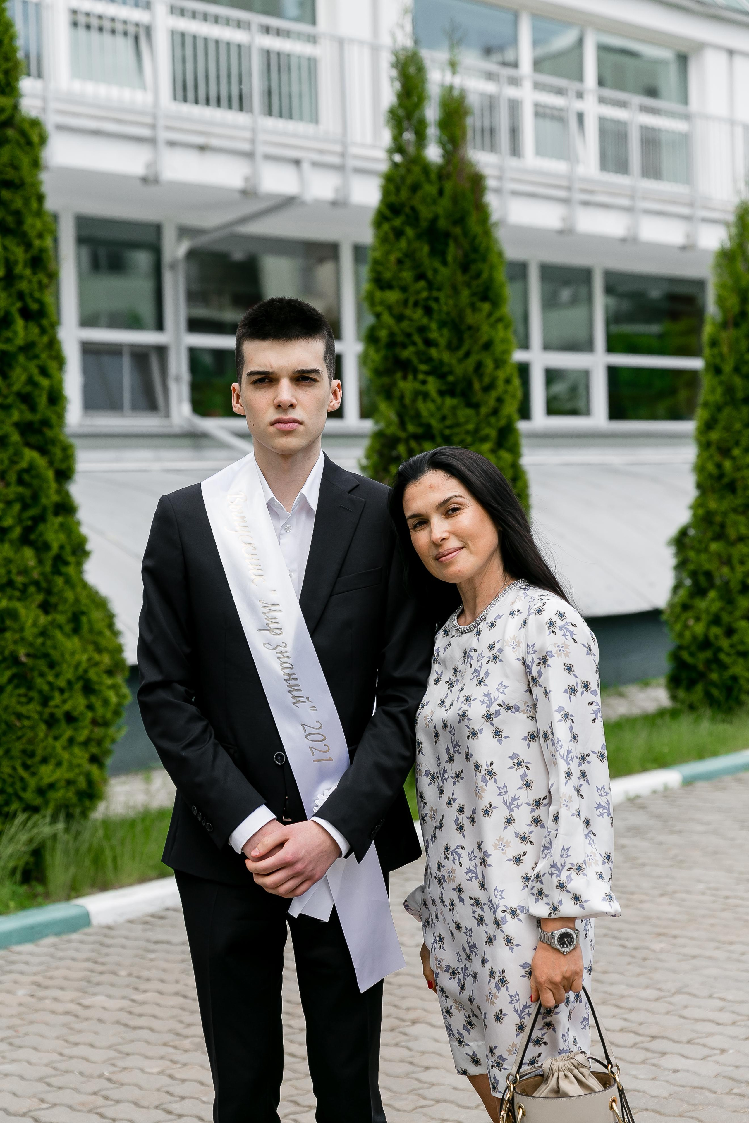 Выпускной, школа «Мир знаний». Свадебный фотограф | Москва