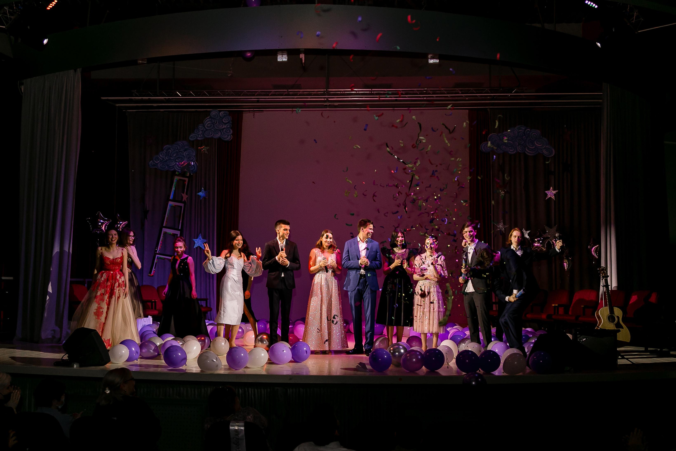 Выпускной, школа «Мир знаний». Свадебный фотограф | Москва