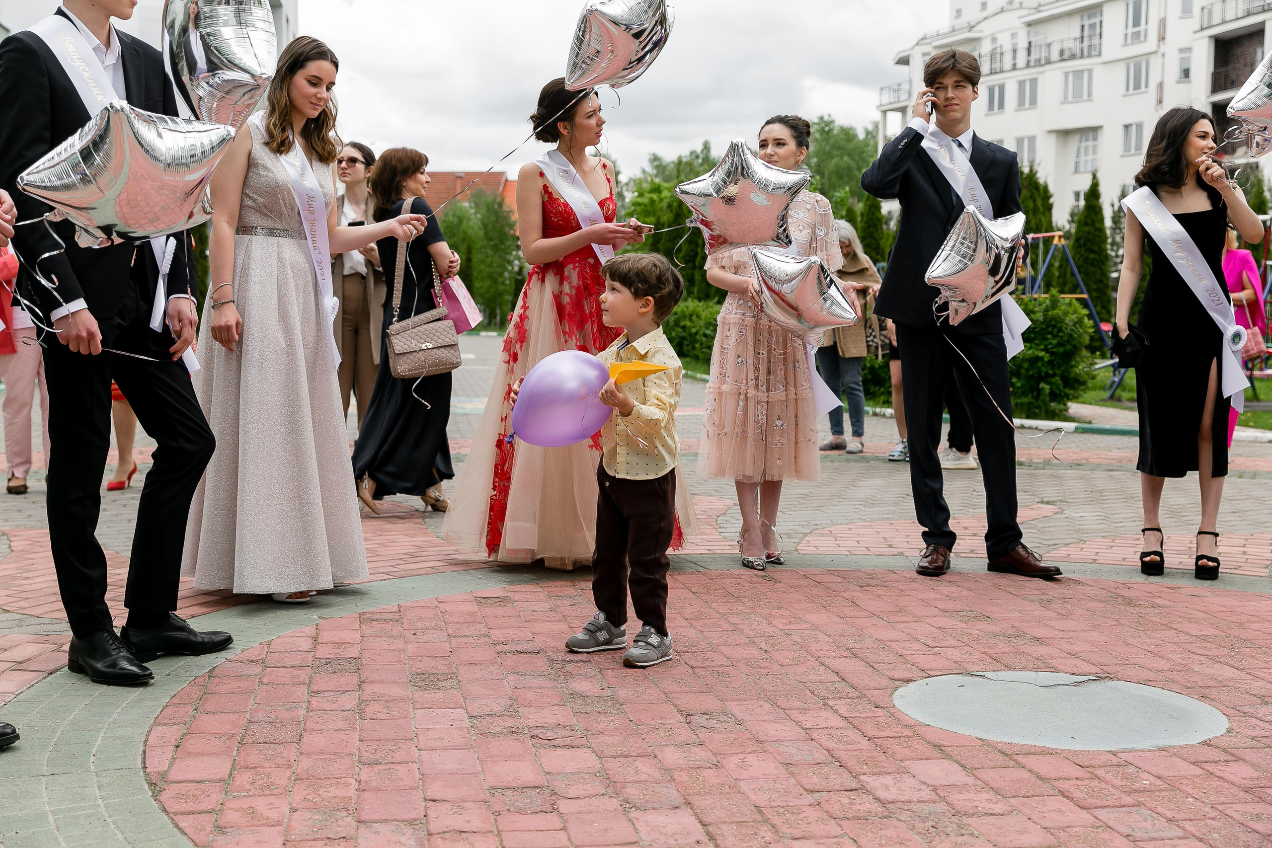 Выпускной, школа «Мир знаний». Свадебный фотограф | Москва