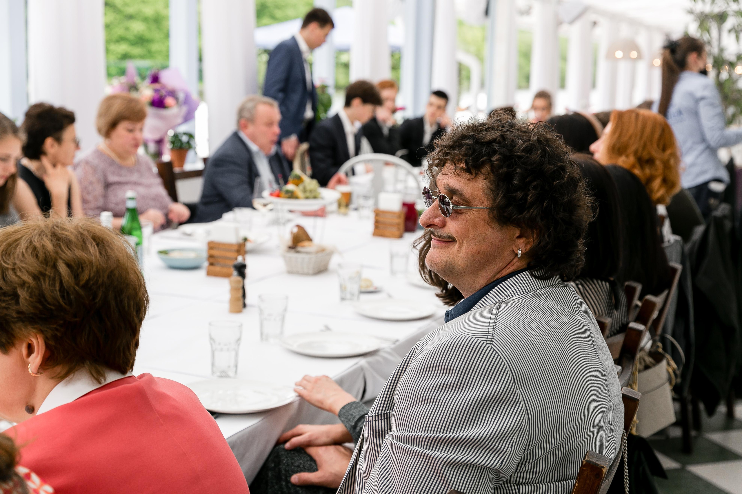 Выпускной, школа «Мир знаний». Свадебный фотограф | Москва