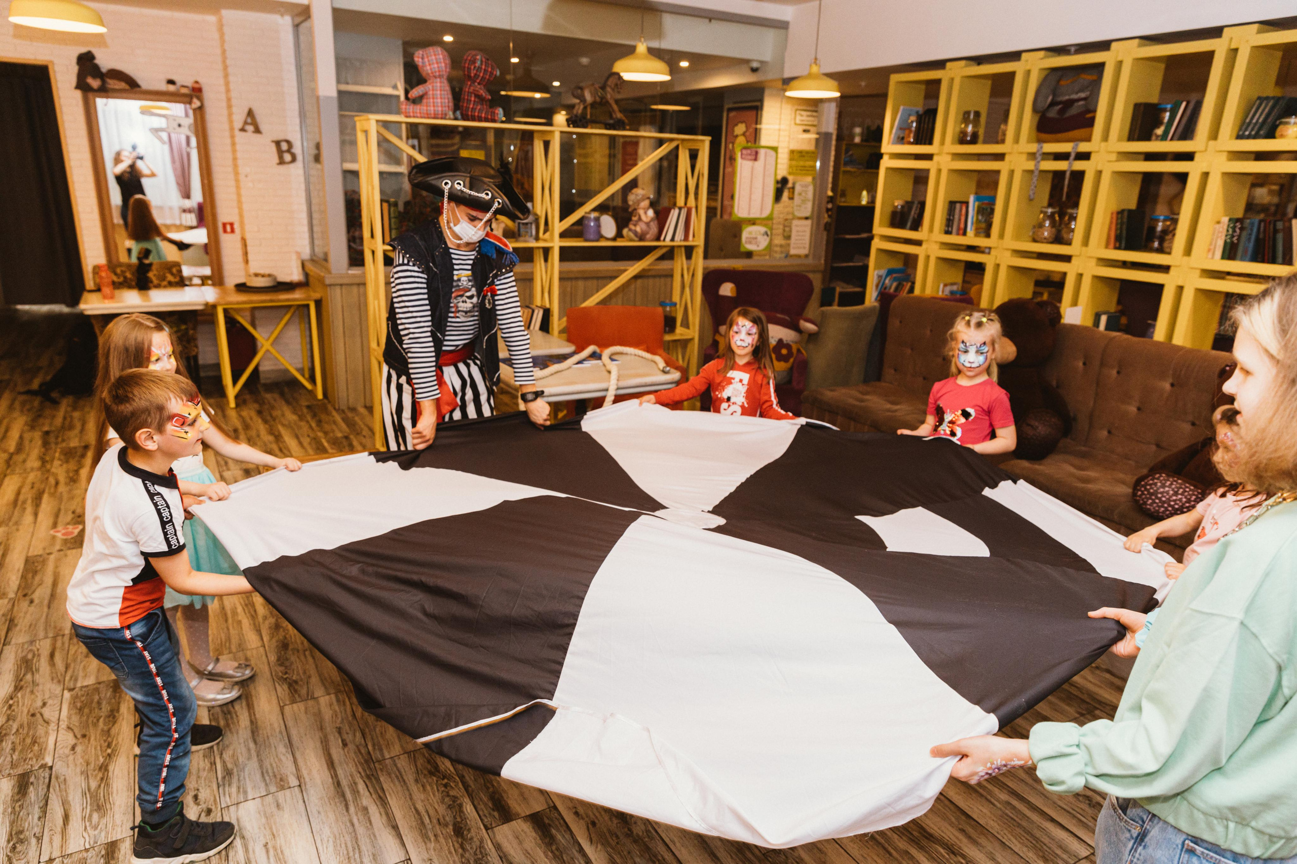 Лиза, 5 лет, кафе Андерсон. Свадебный фотограф | Москва