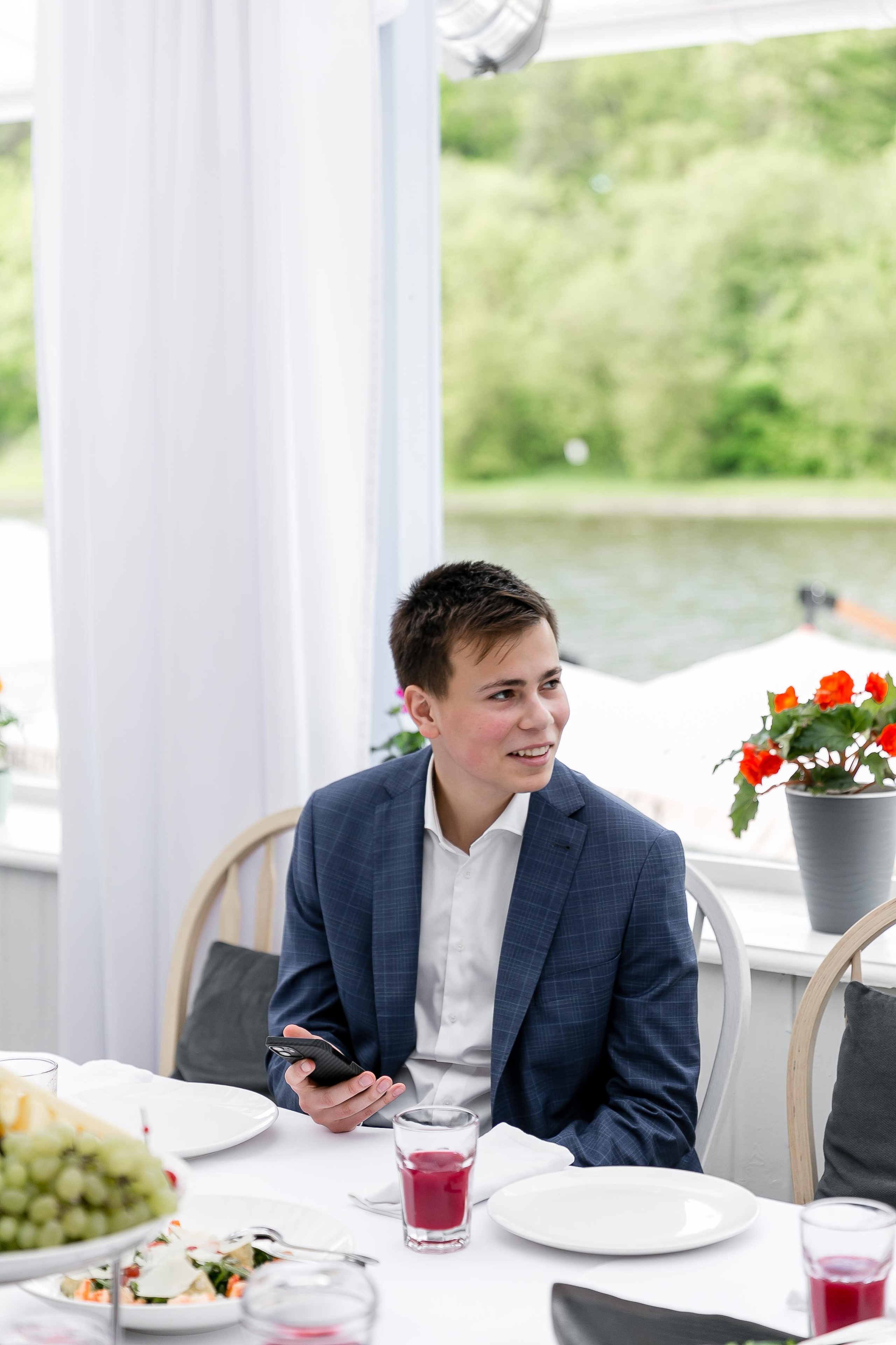 Выпускной, школа «Мир знаний». Свадебный фотограф | Москва